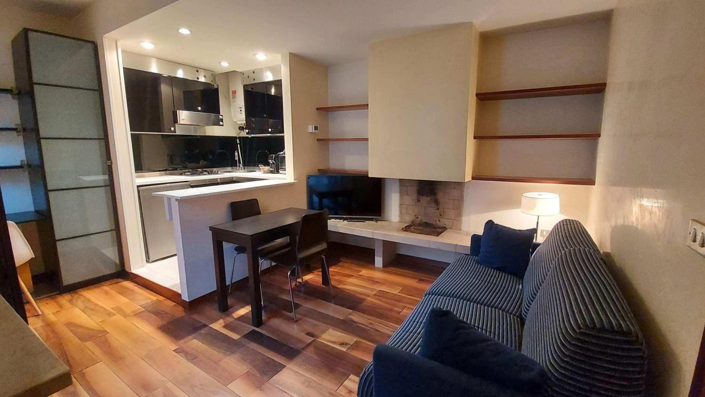 One-Bedroom Apartment - Photo 1