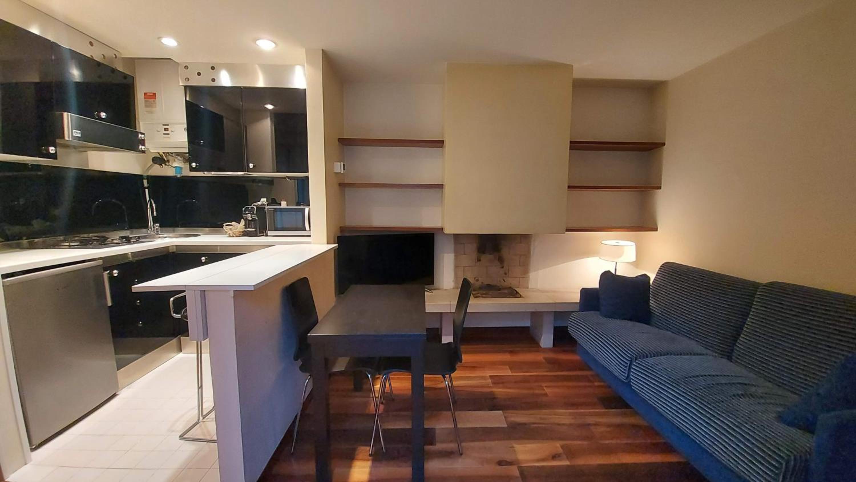 One-Bedroom Apartment - Photo 7