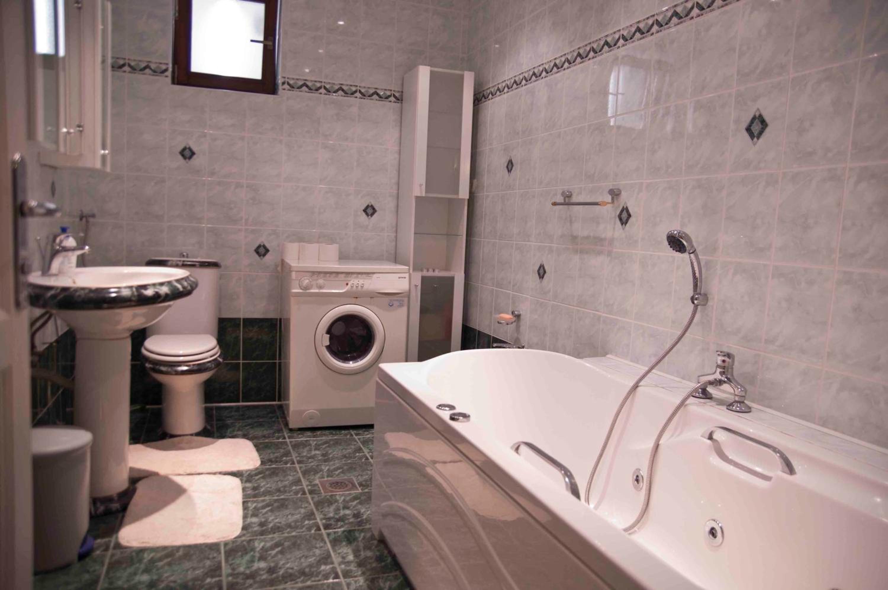Deluxe Apartment - Photo 10