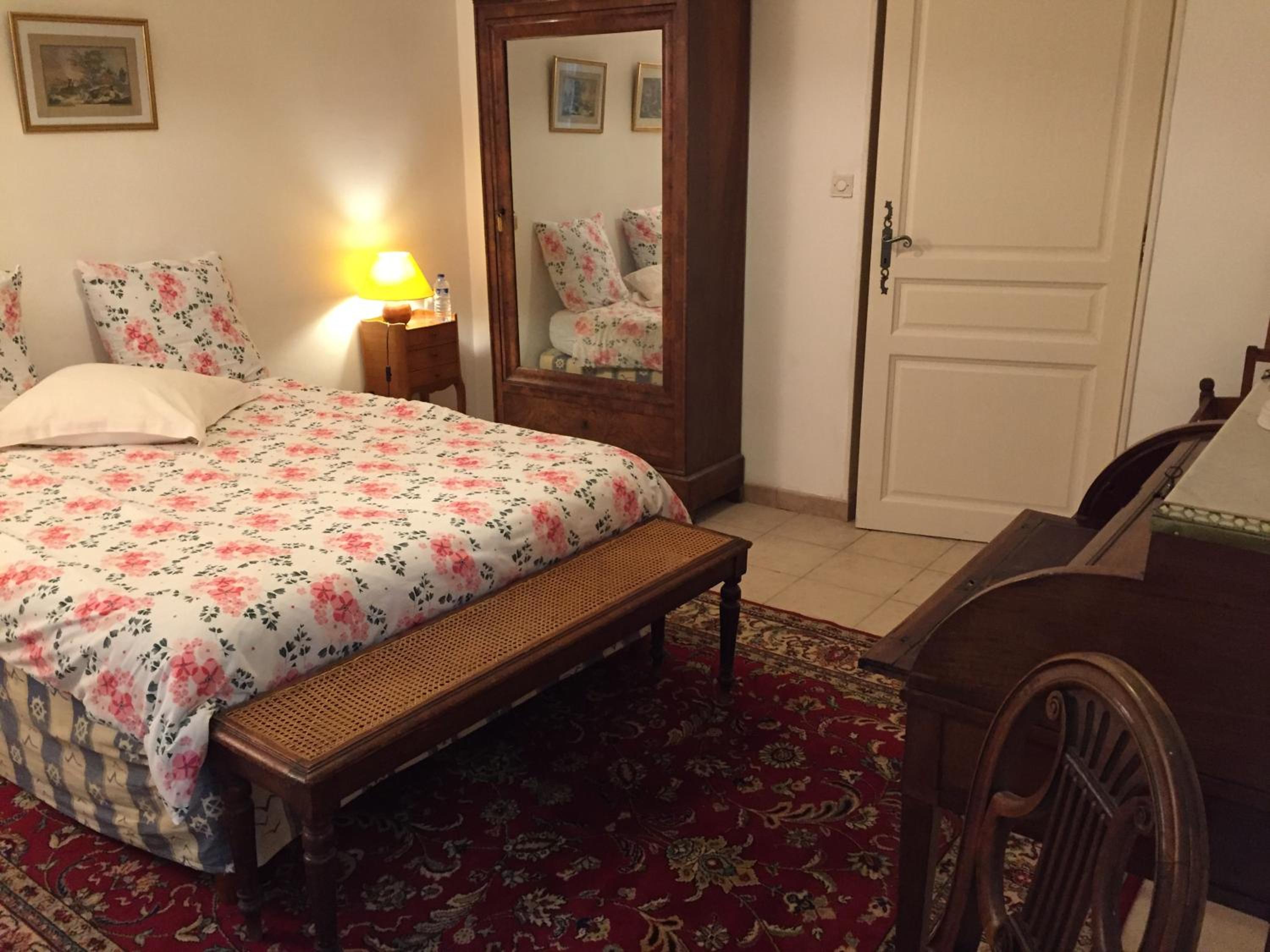 Double Room with Private Bathroom photo 3