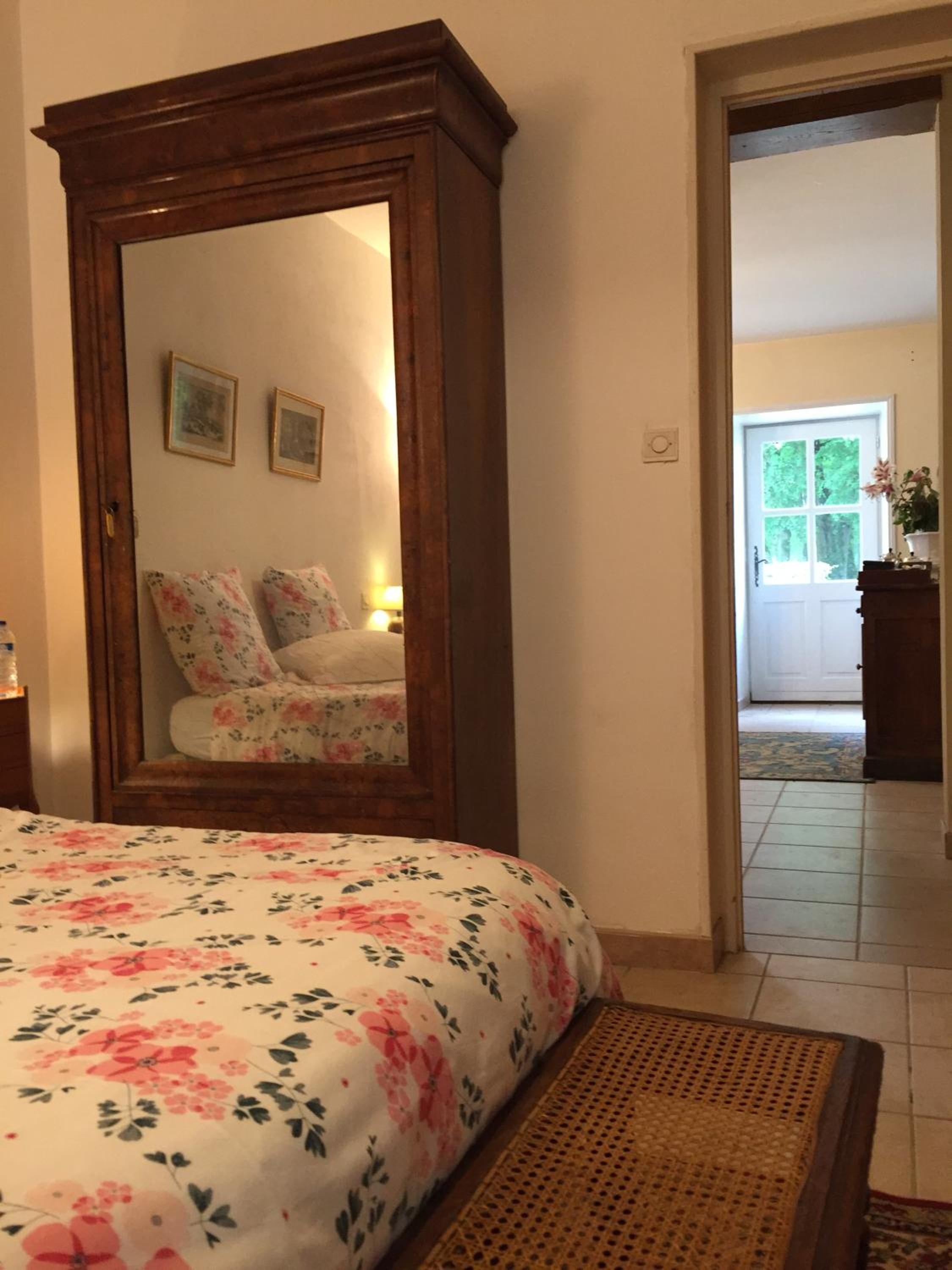 Double Room with Private Bathroom photo 2