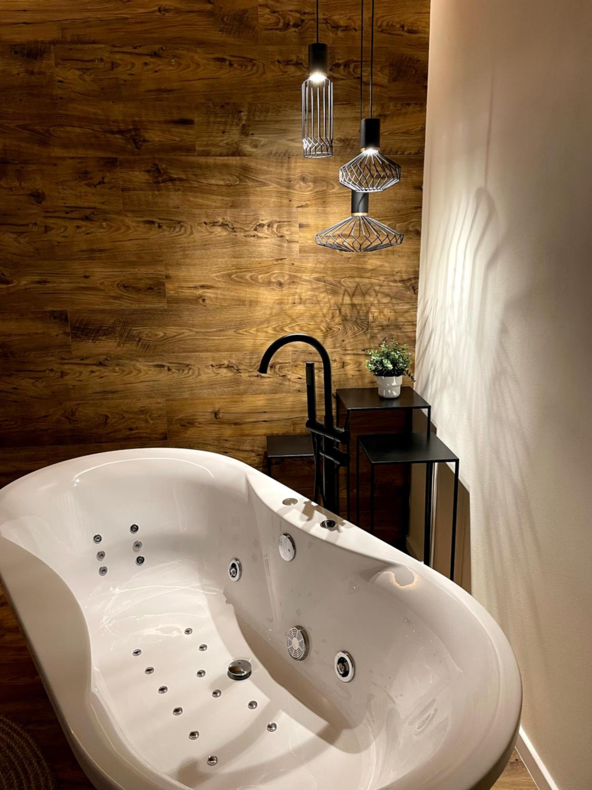 Double Room with Sauna and Spa Bath - Photo 9