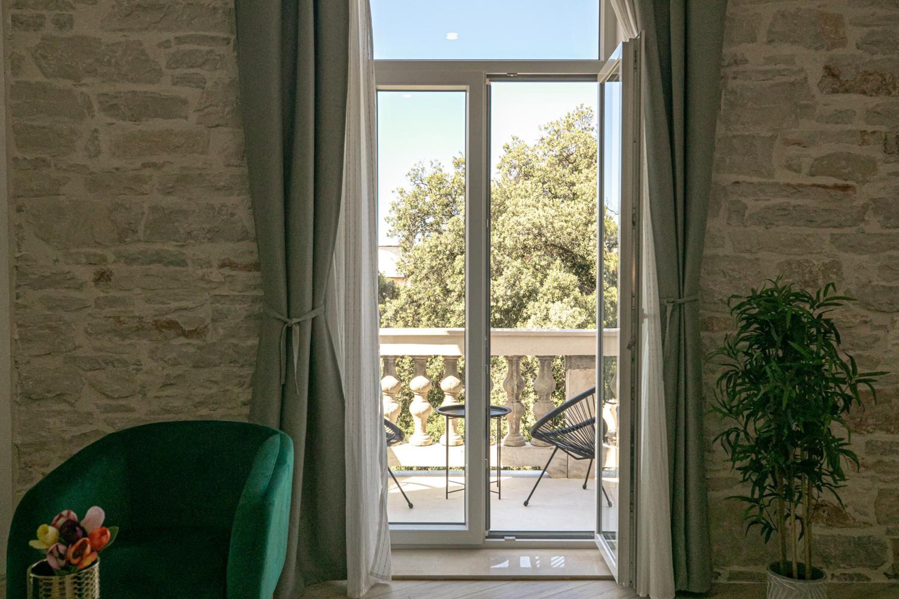Studio with Balcony
