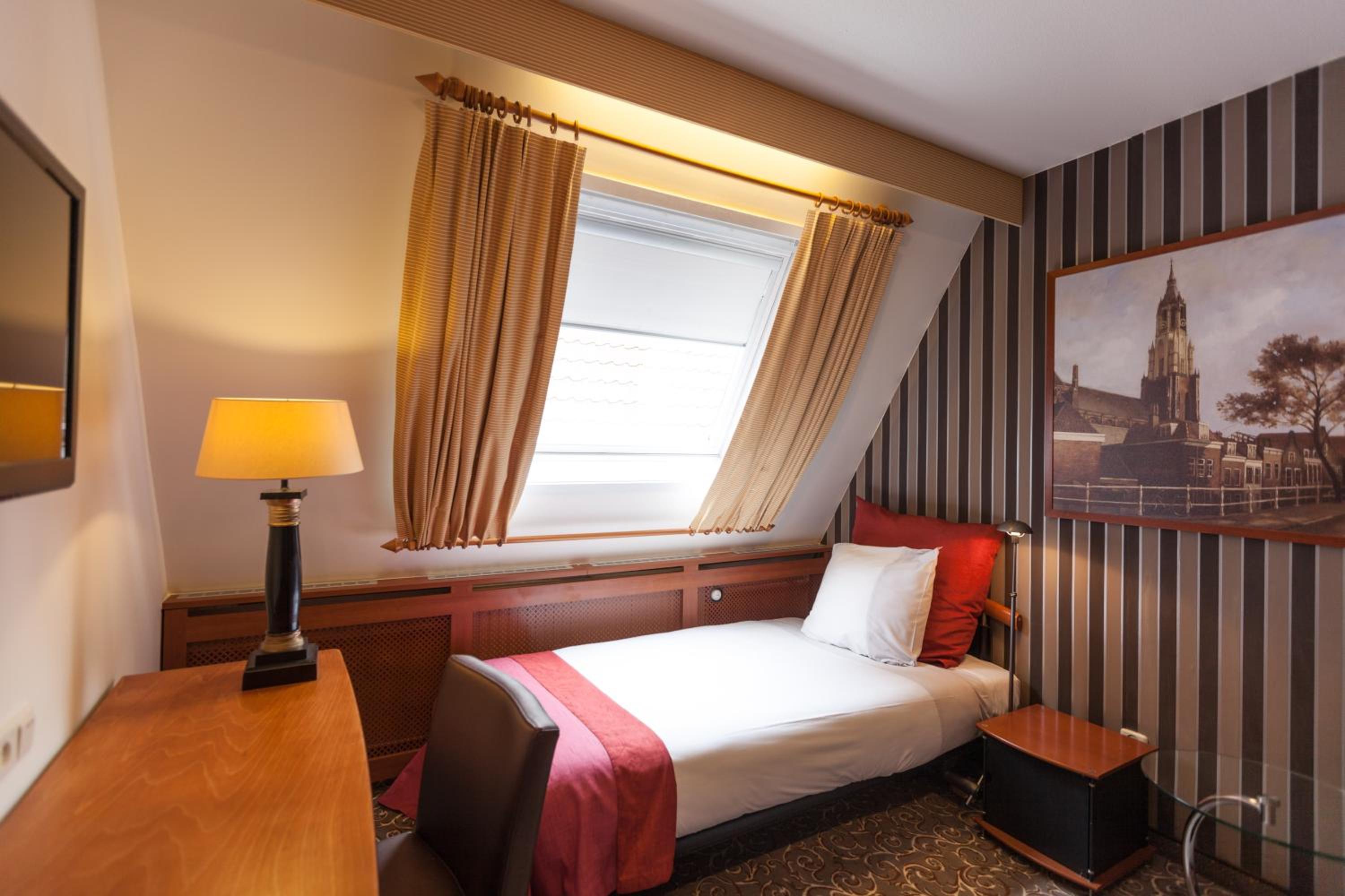Standard Single Room - Photo 5