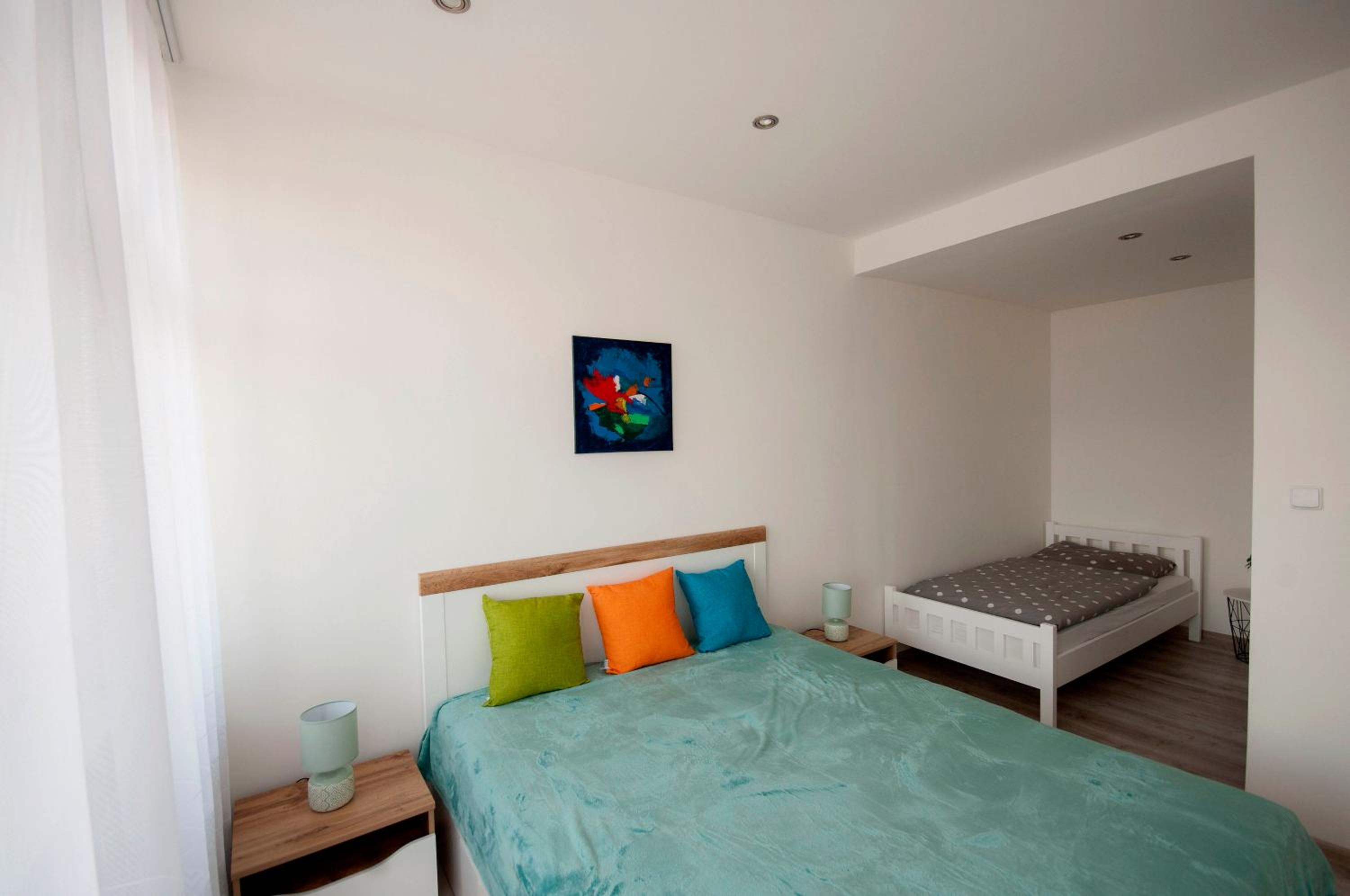 One-Bedroom Apartment - Photo 7