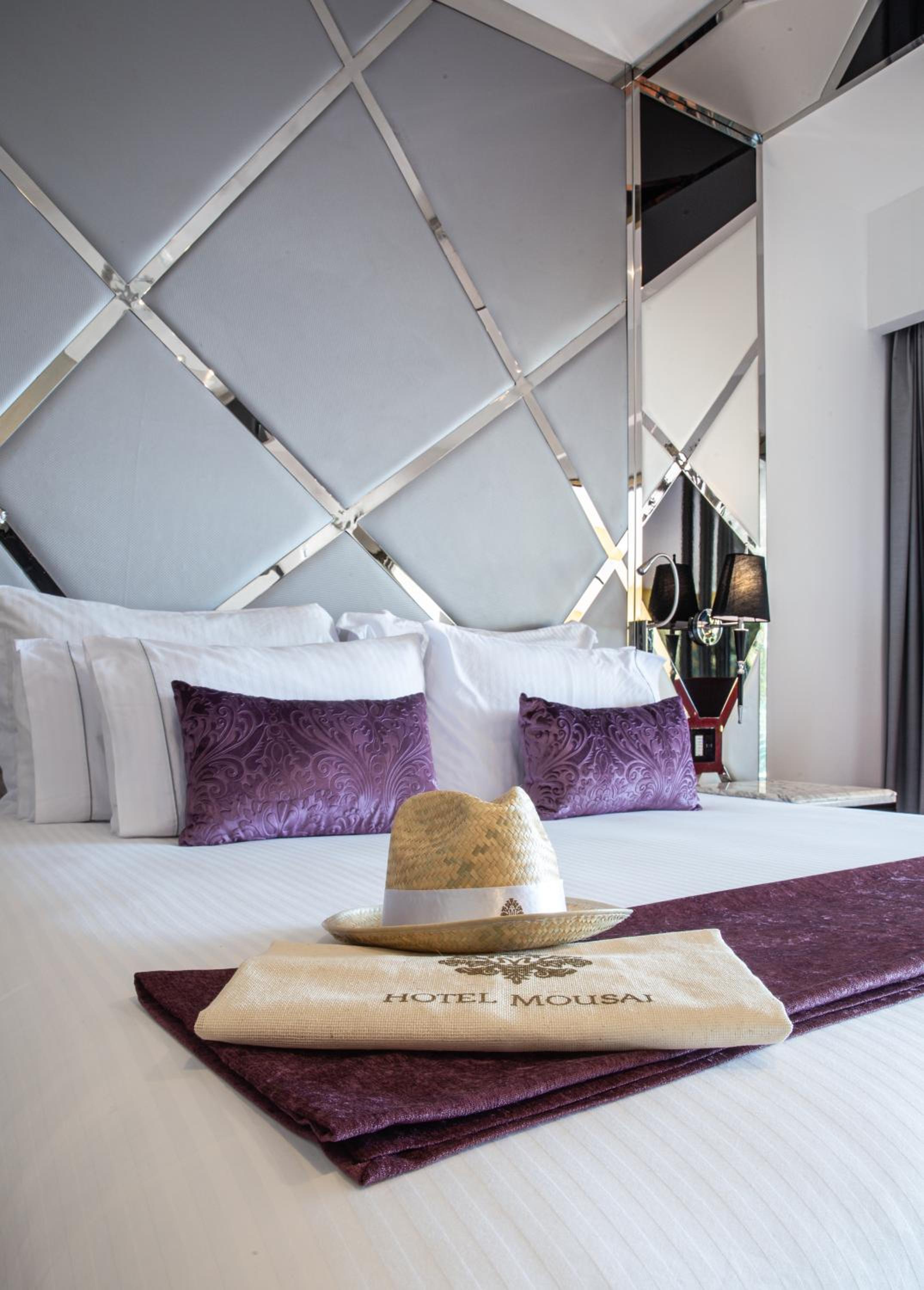 Ultra Suite South
