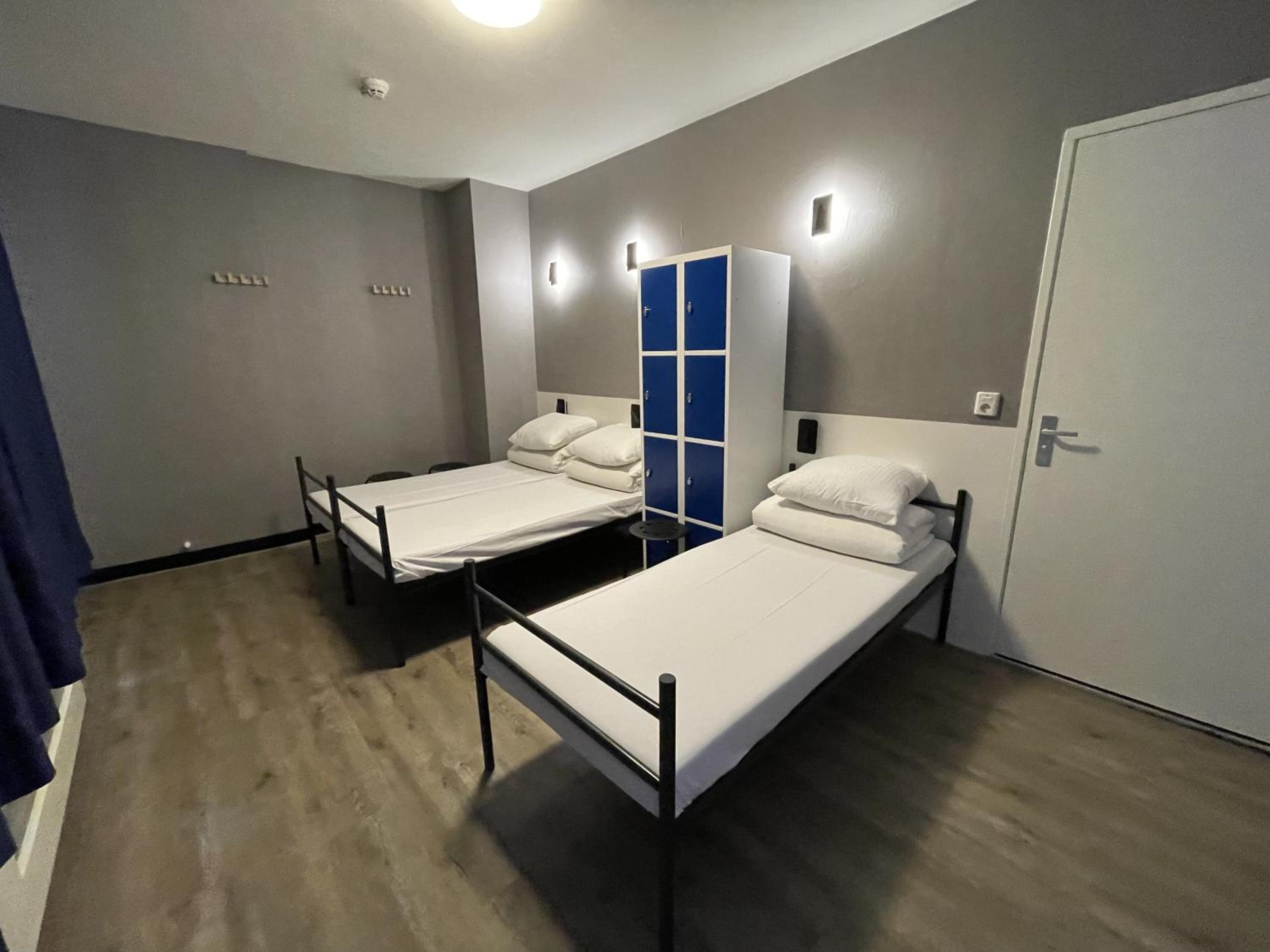 Triple Room with Private Bathroom photo 3