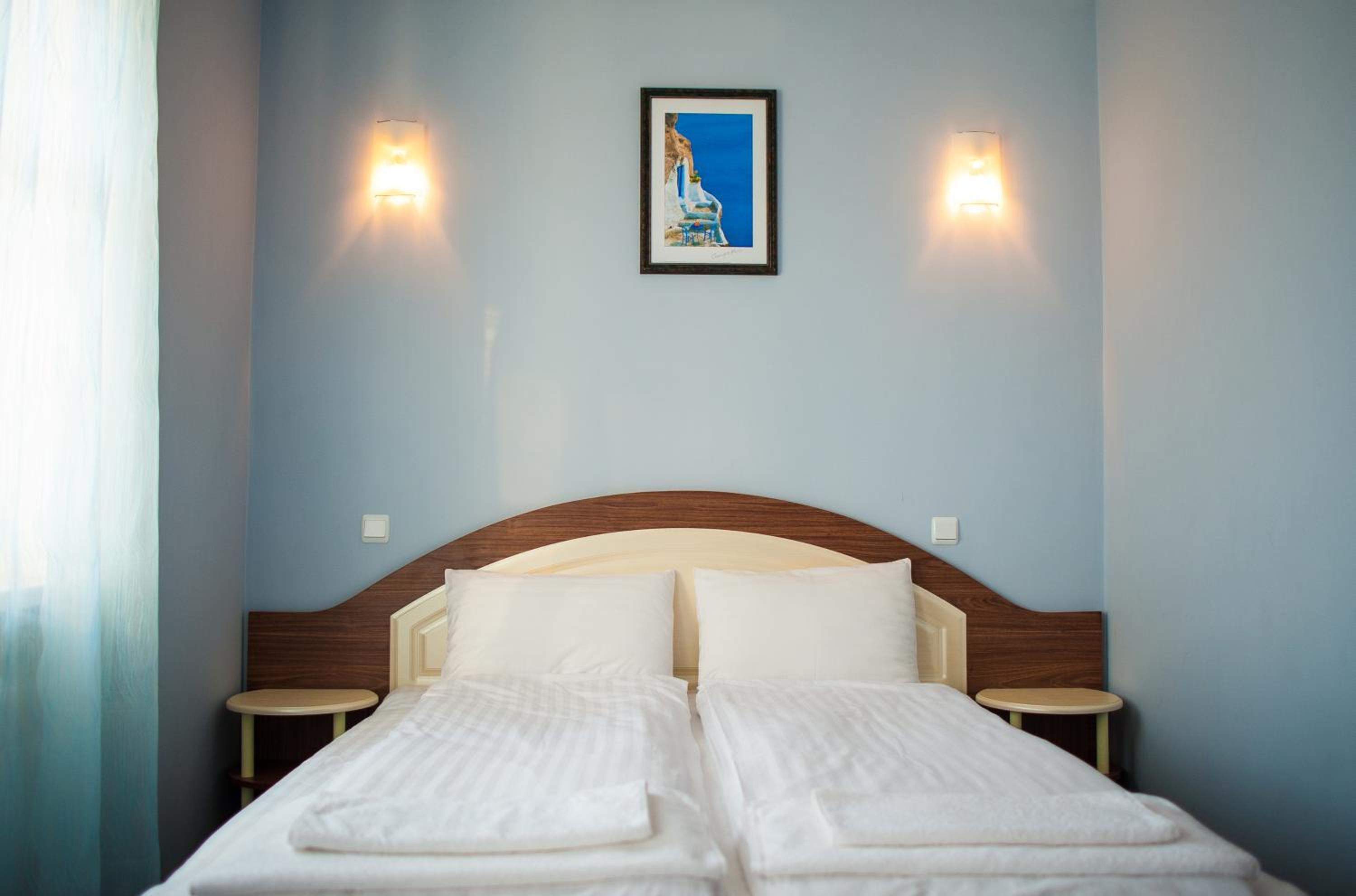 Basic Double Room photo 2