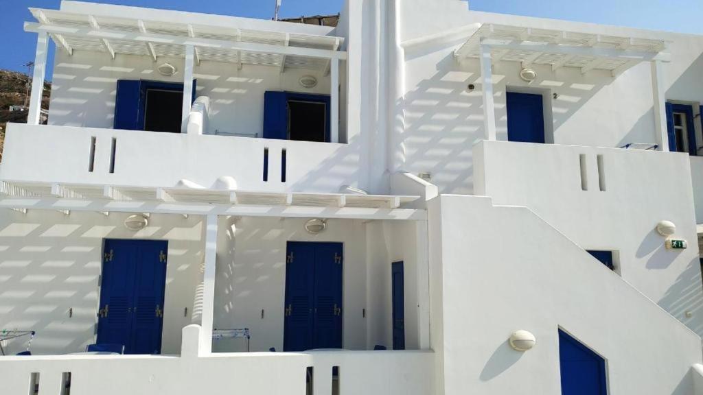 Deluxe Triple Room with Sea View - Photo 5