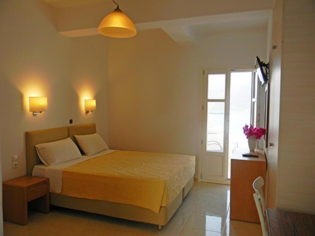 Deluxe Double Room with Balcony and Sea View