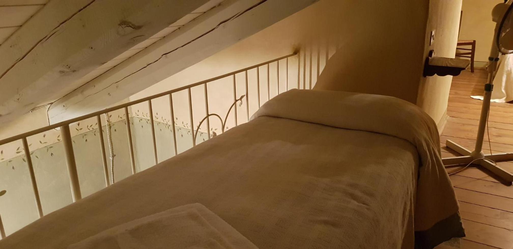 One-Bedroom Apartment (4 Adults) - Photo 3