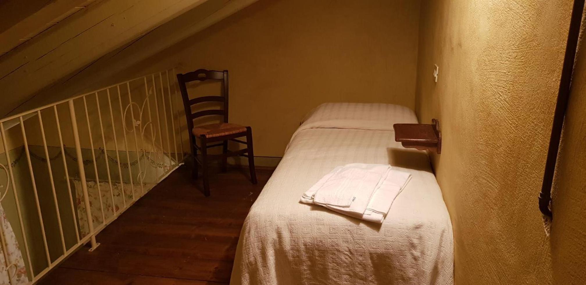 One-Bedroom Apartment (4 Adults) - Photo 4
