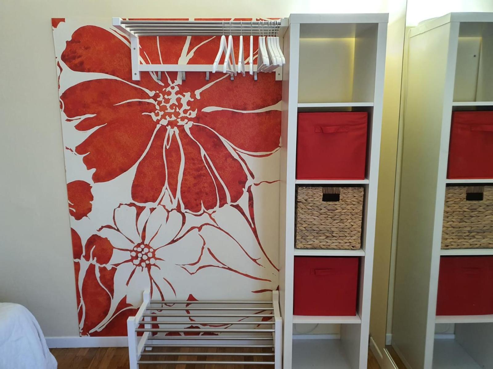 Double Room with Private External Bathroom - Photo 2