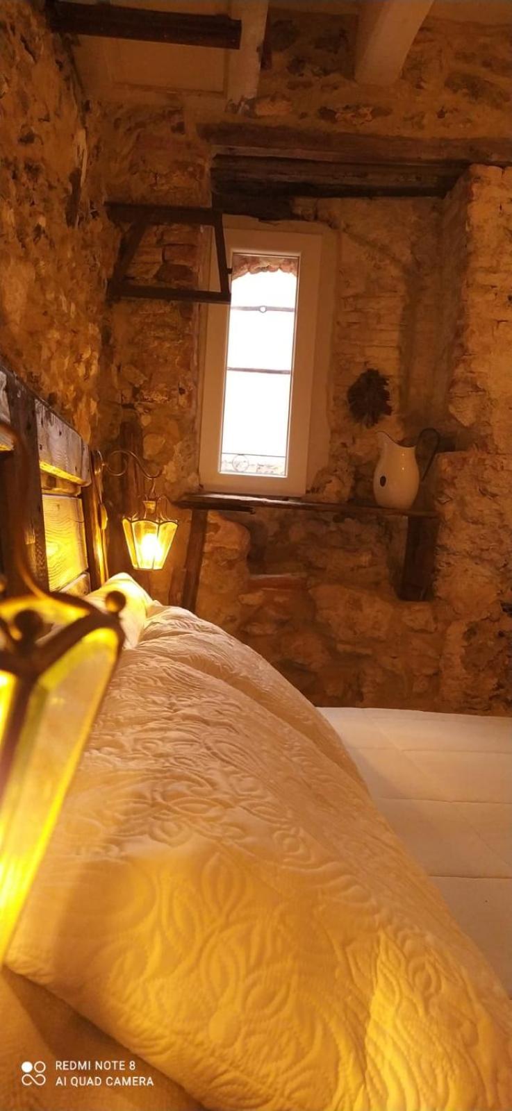 Double Room with Private Bathroom - Photo 7