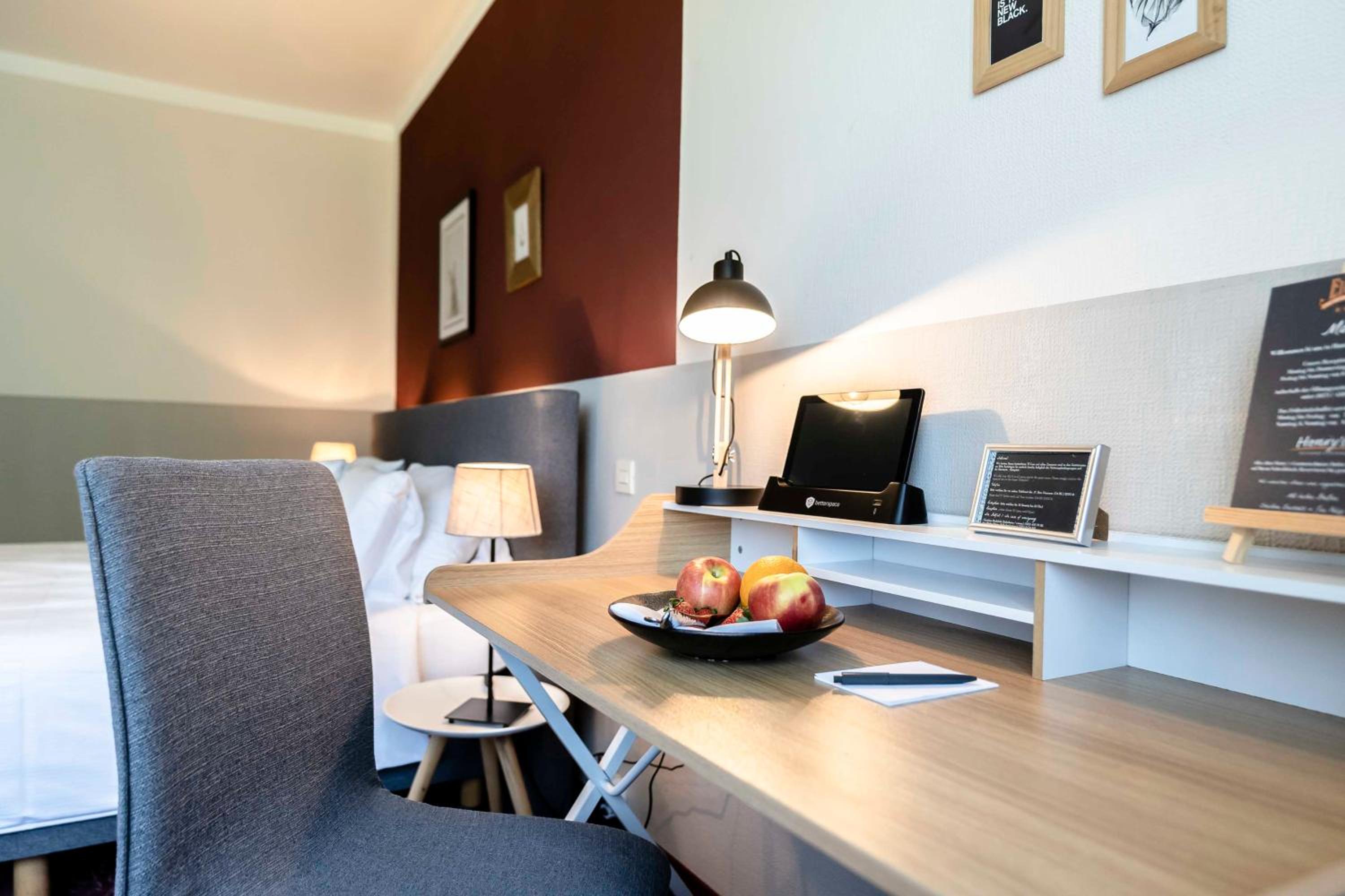 Double Room - Photo 6