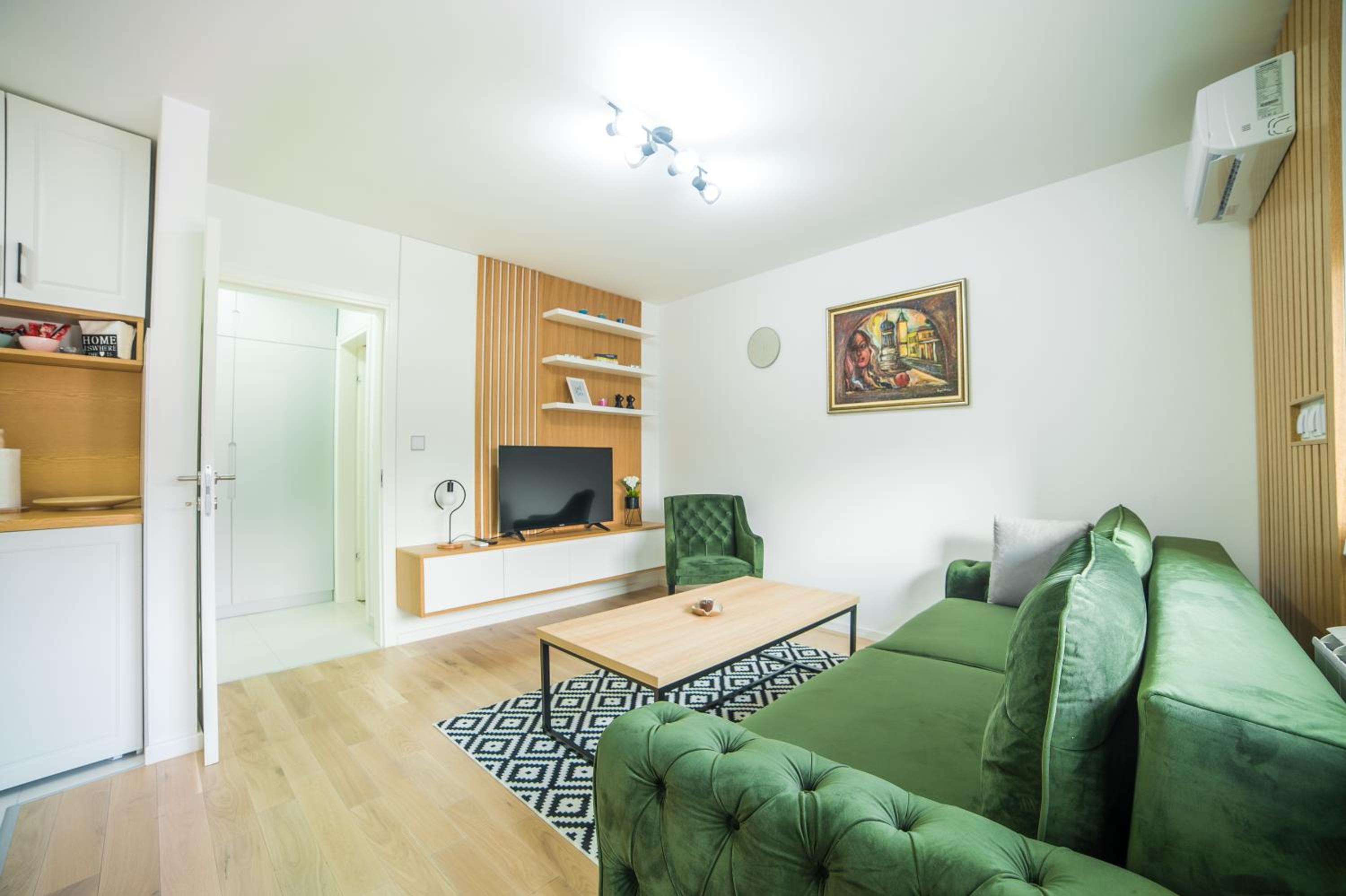 Apartment photo 1