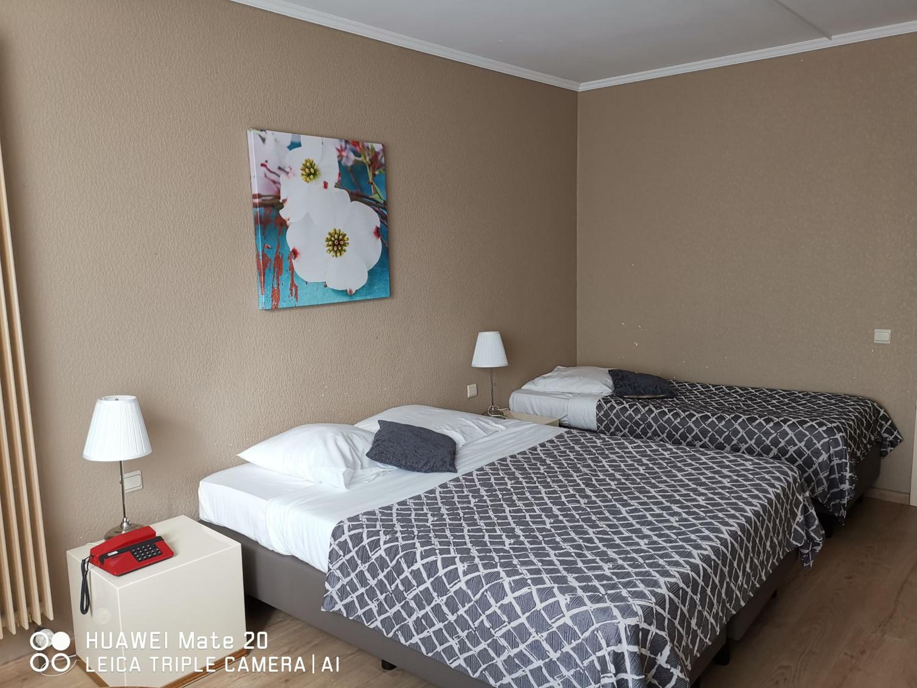 Standard Triple Room - Photo 1