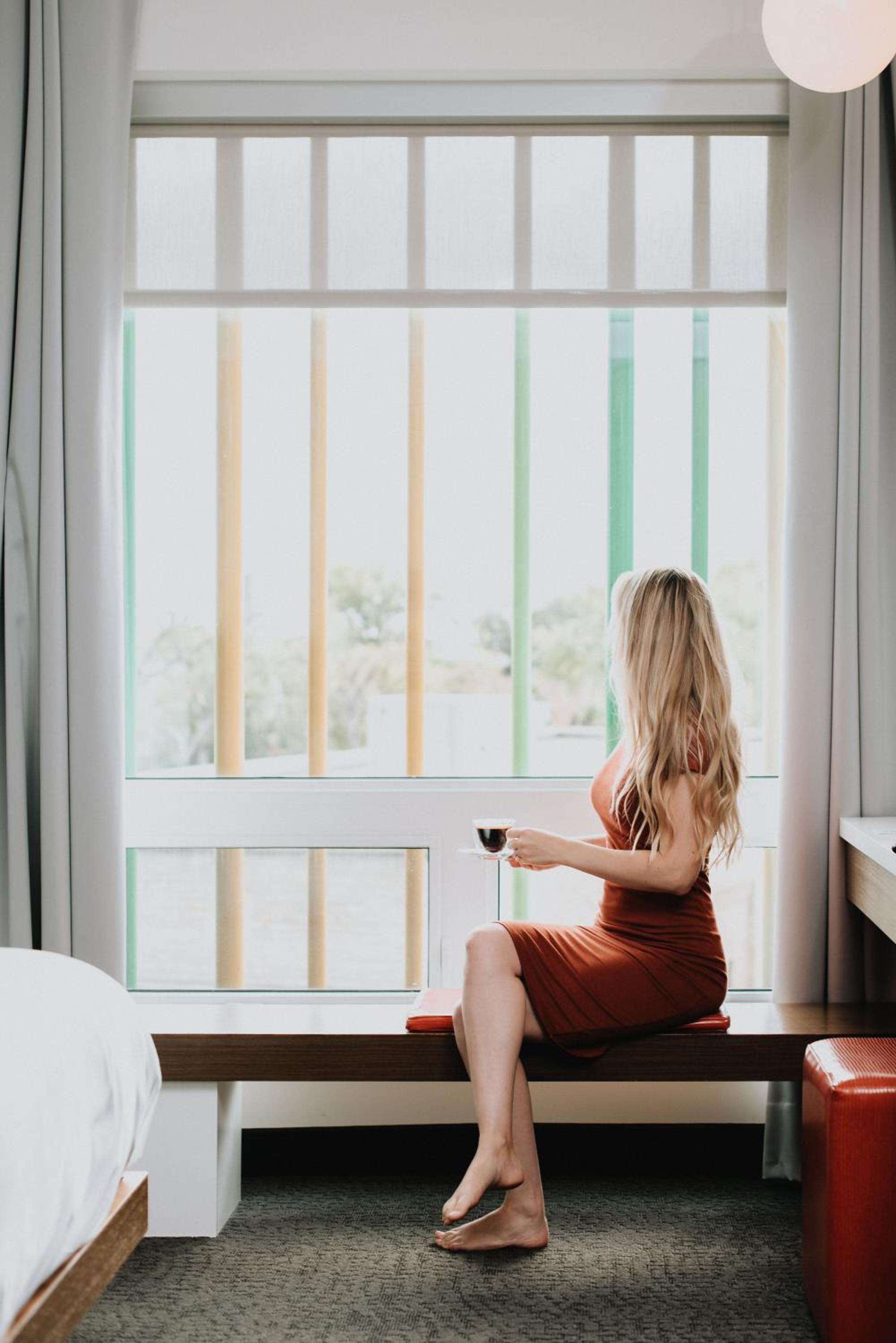 King Room with River View - Main Floor