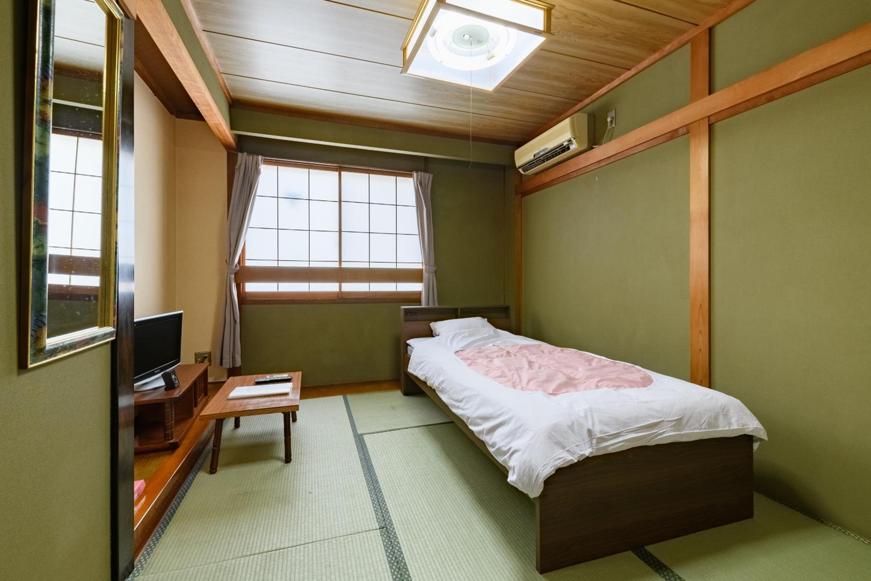 Japanese-Style Room photo 2