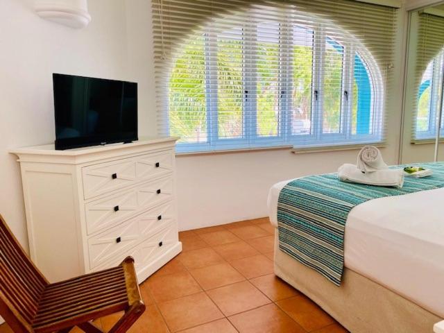 Three-Bedroom Apartment with Beach View