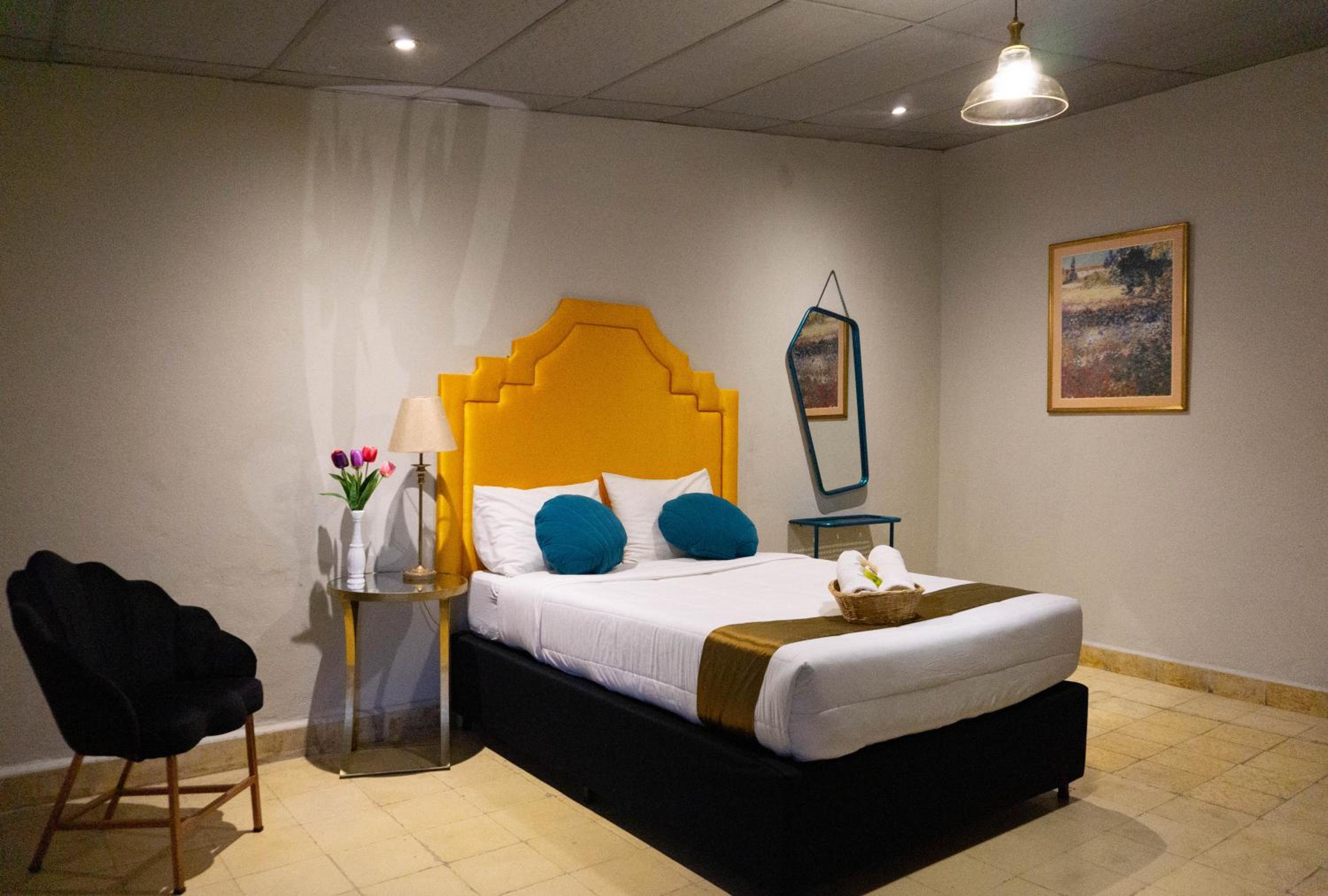 Deluxe Double Room with Balcony photo 1