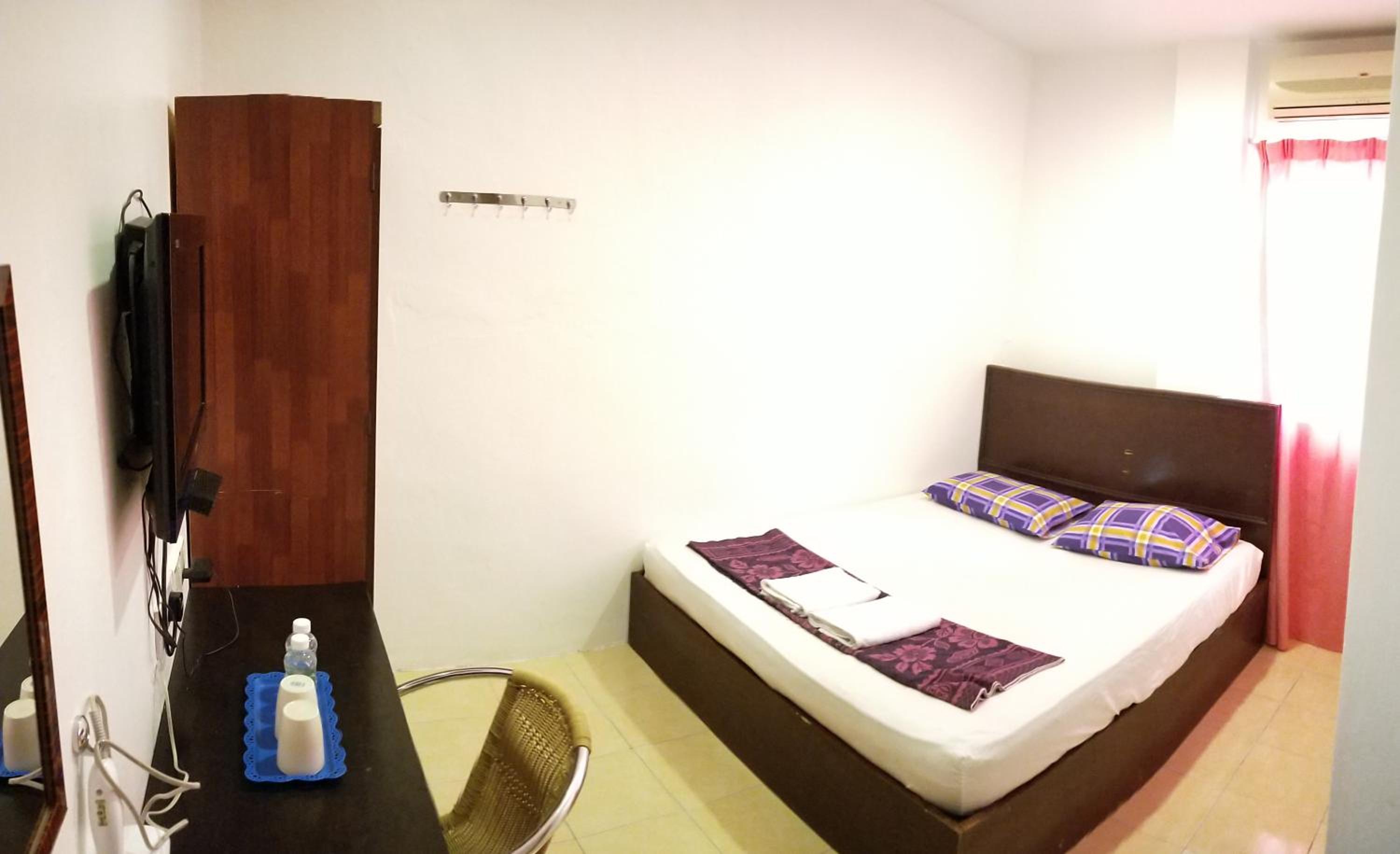Queen Room