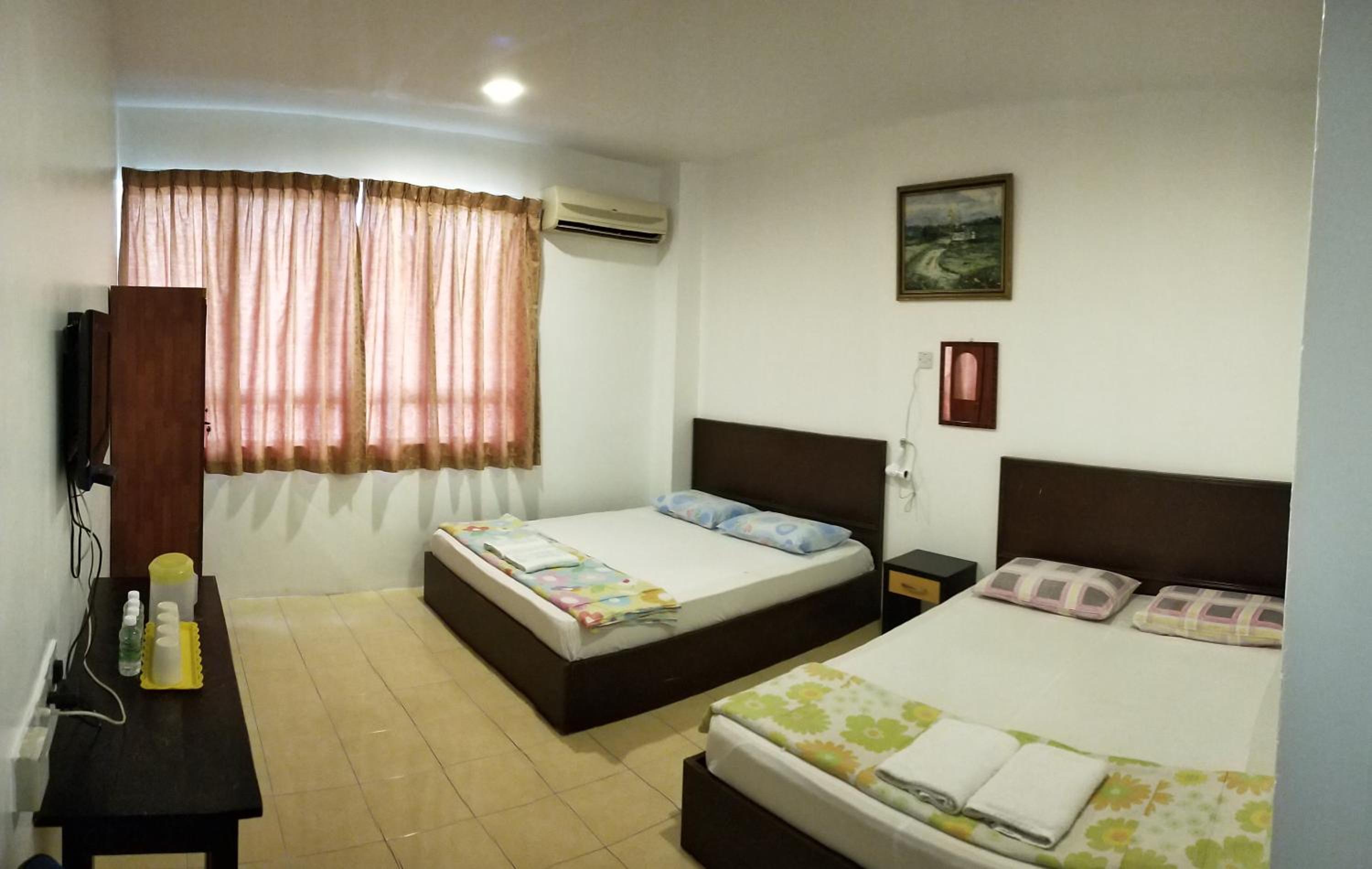 2 Queen Room