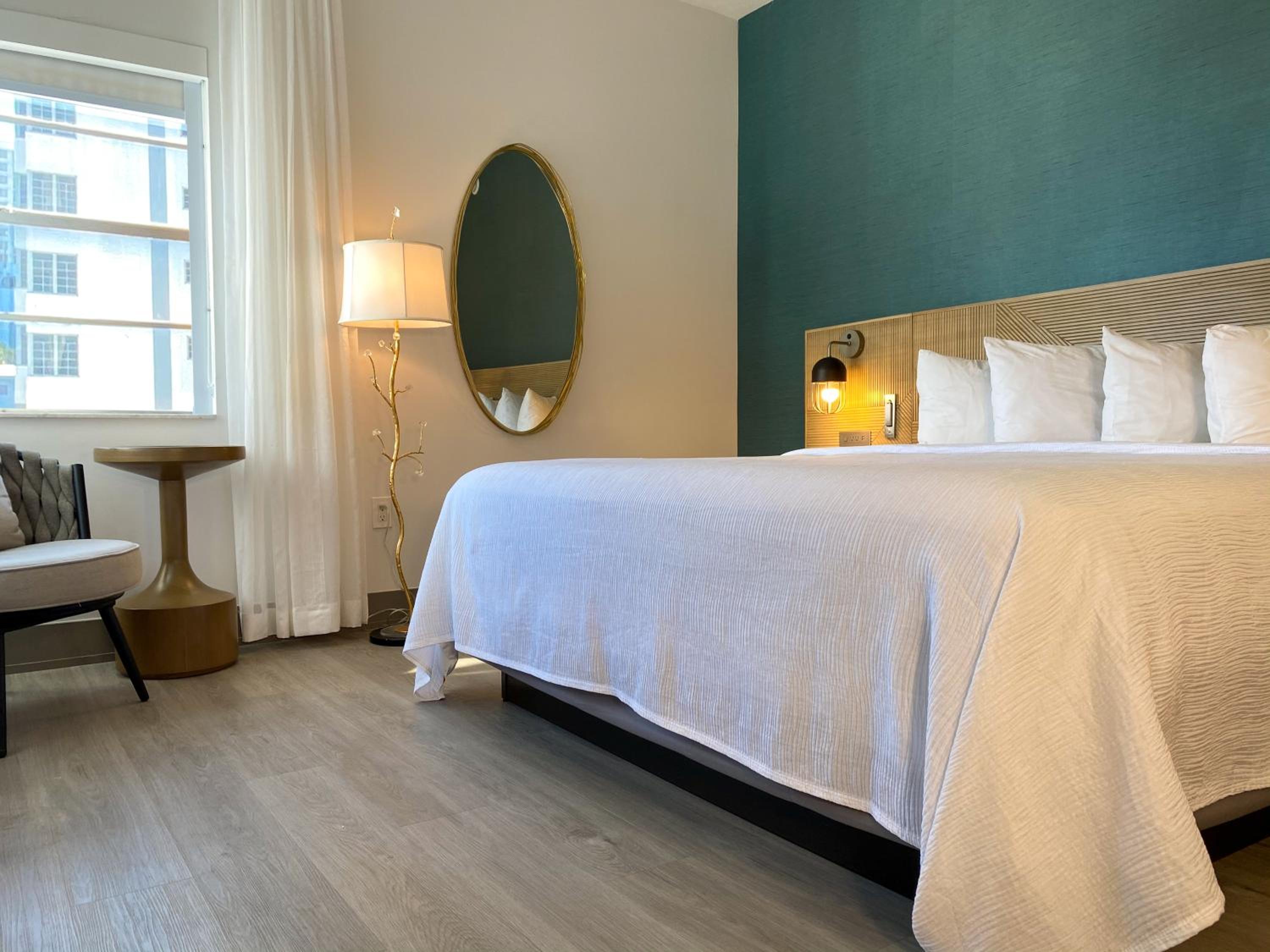 Classic King Room - Photo 4