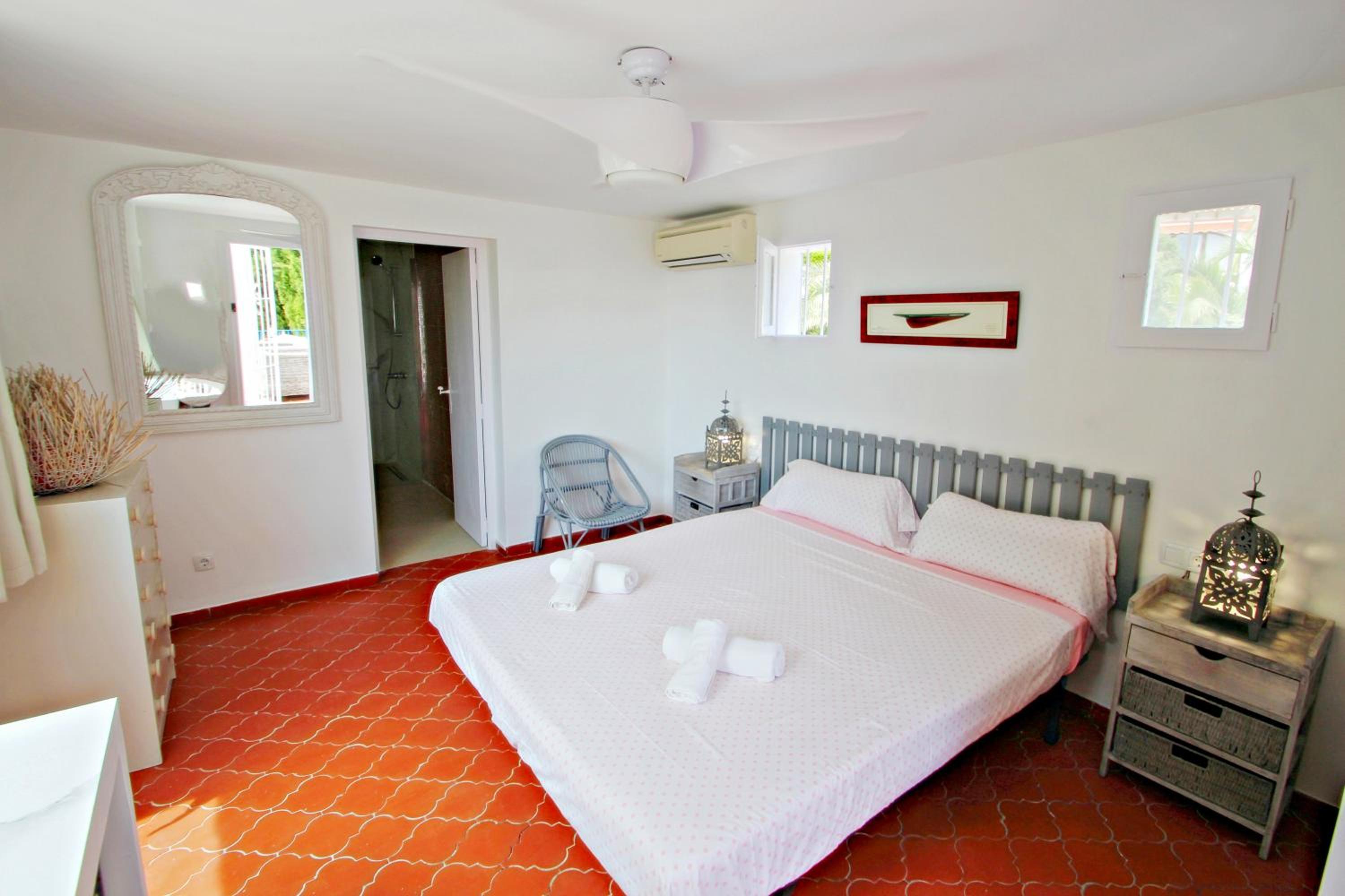 Villa photo 3