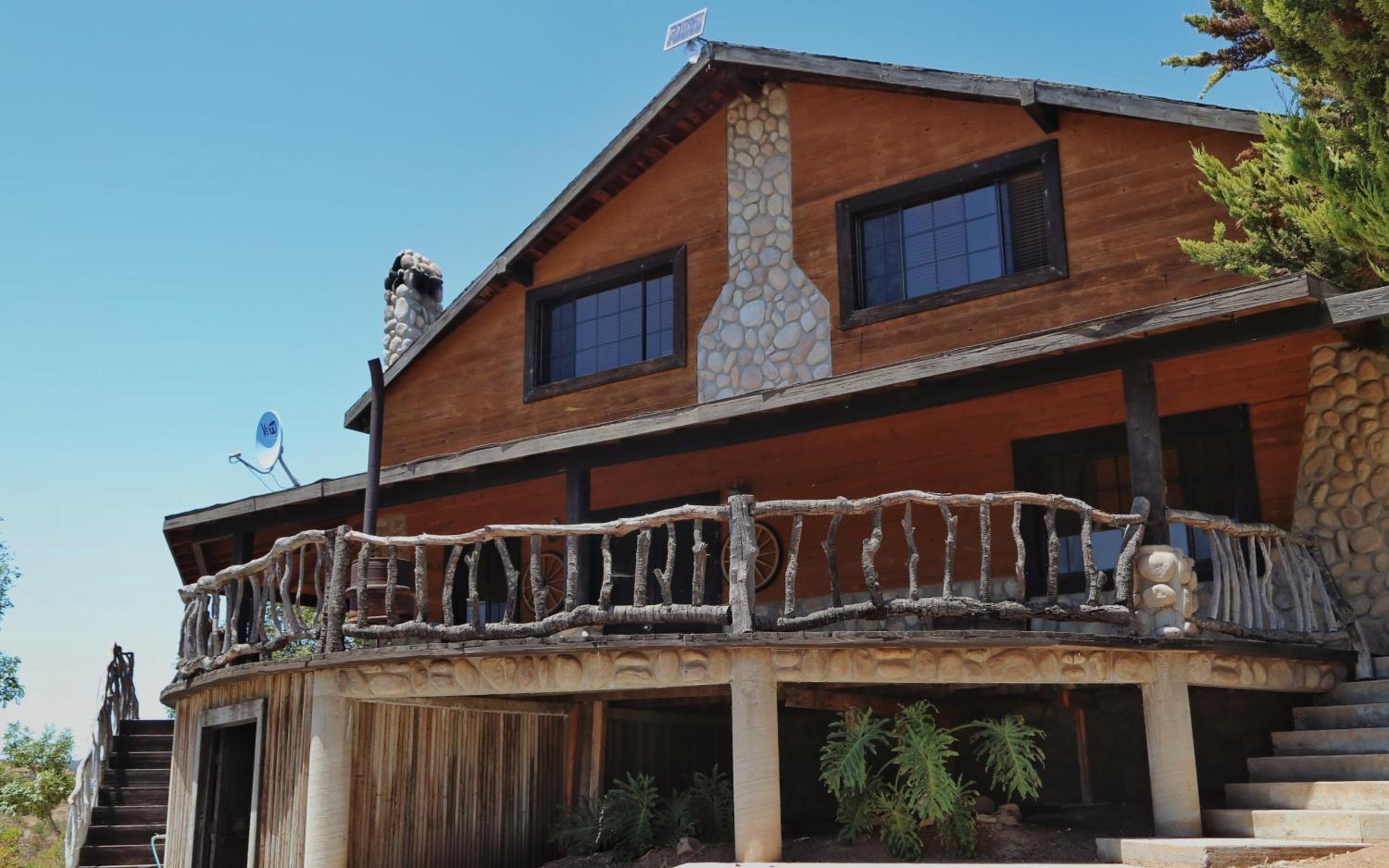 Three-Bedroom Chalet - Photo 27