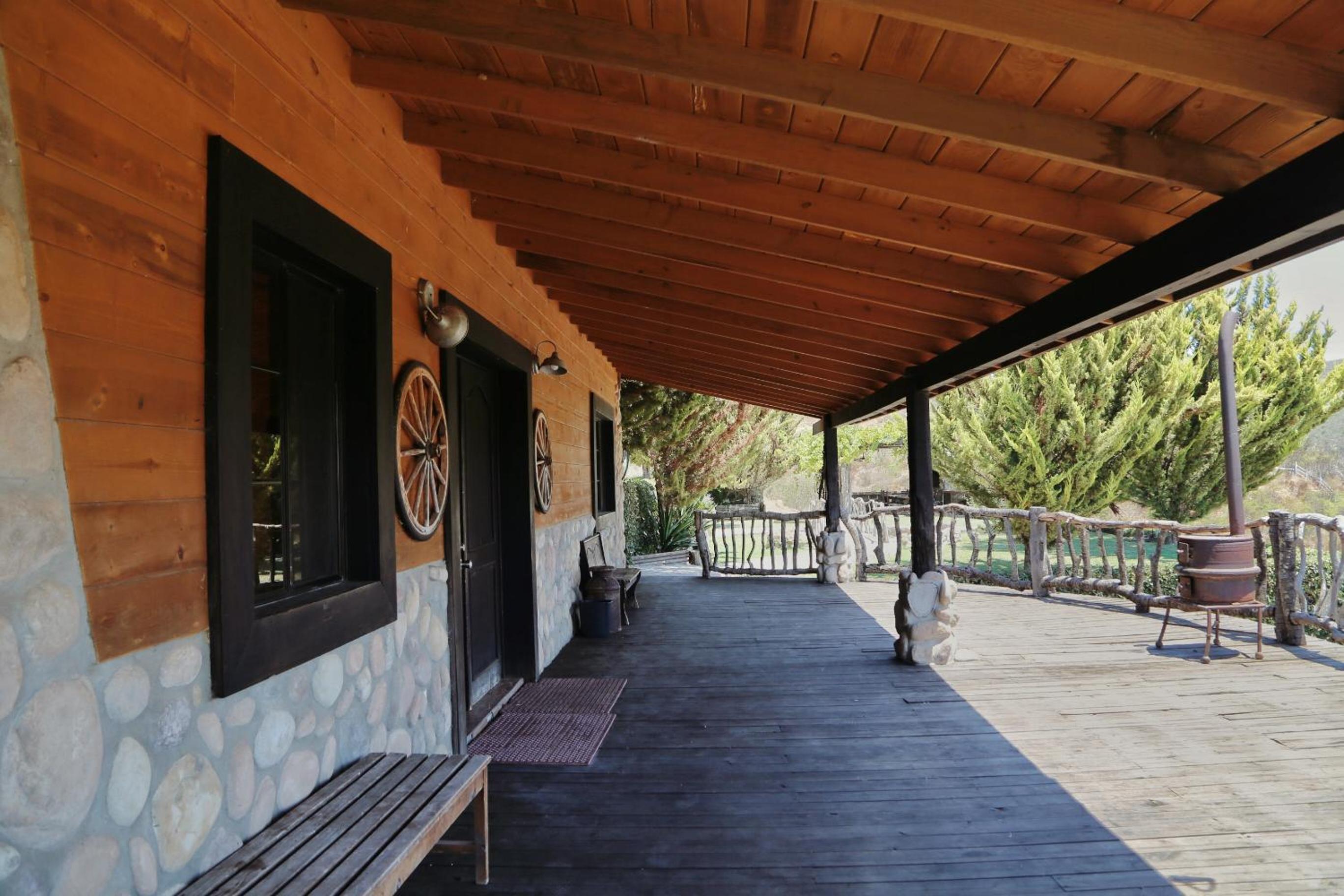 Three-Bedroom Chalet - Photo 23