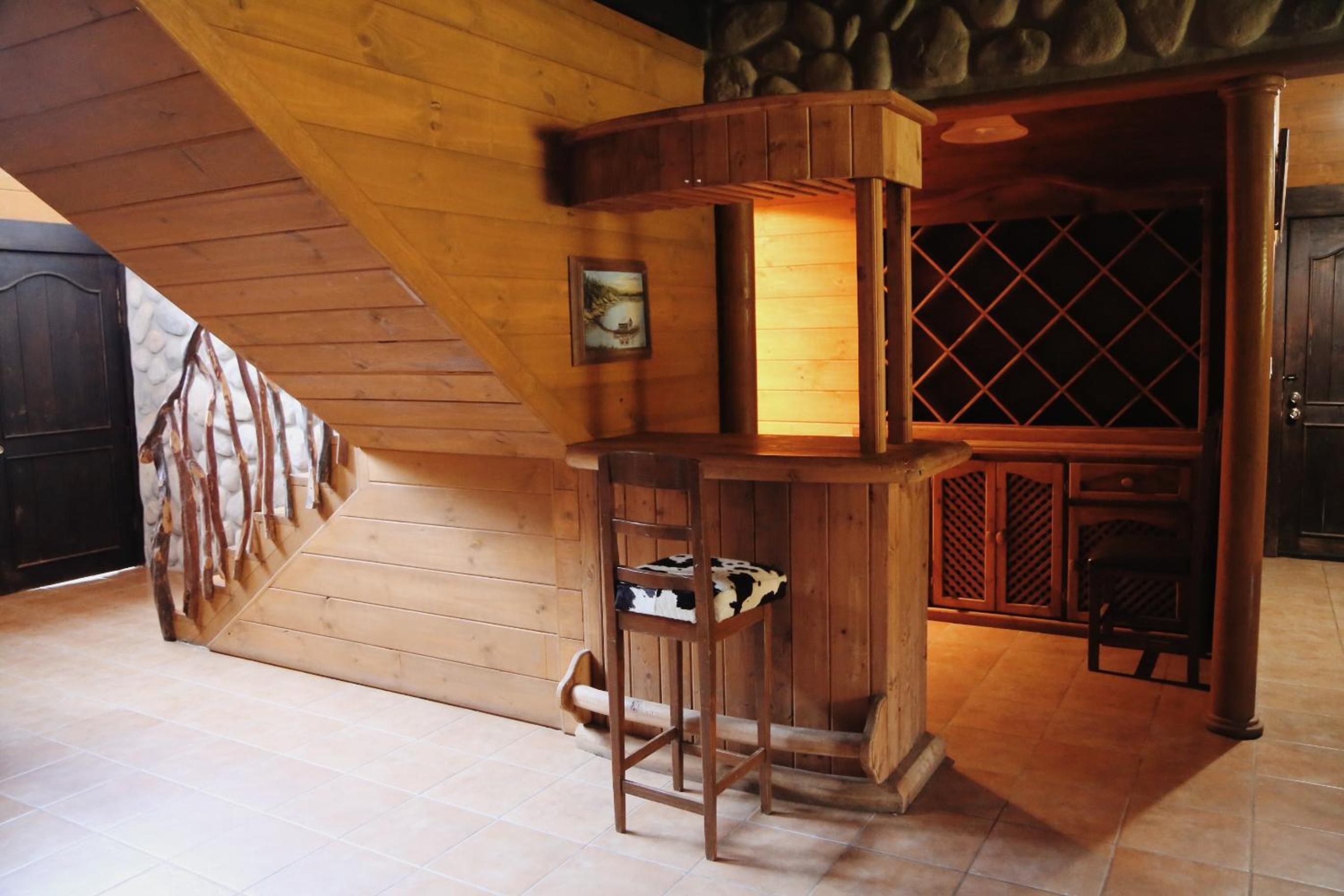 Three-Bedroom Chalet - Photo 8