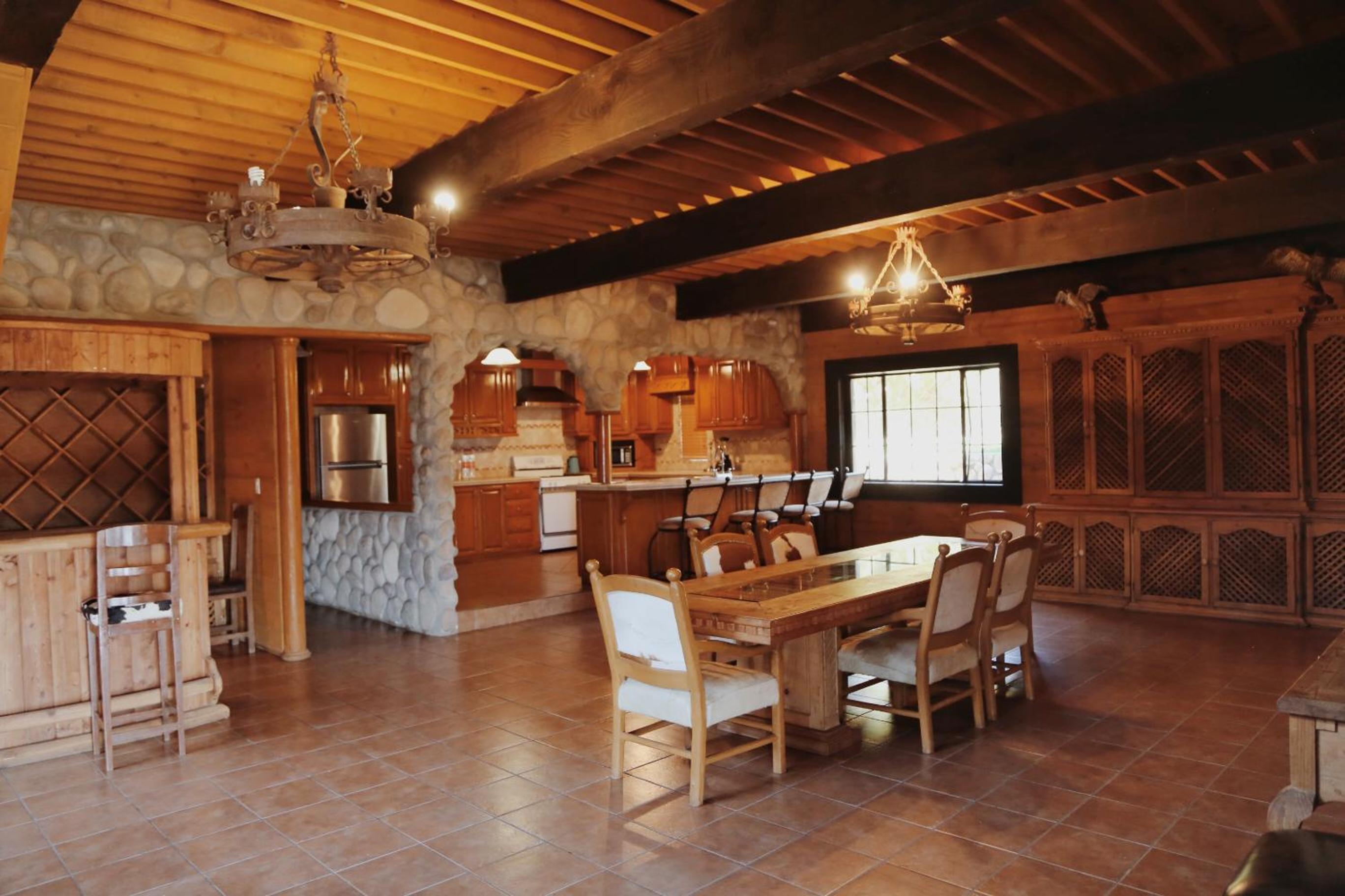 Three-Bedroom Chalet - Photo 6