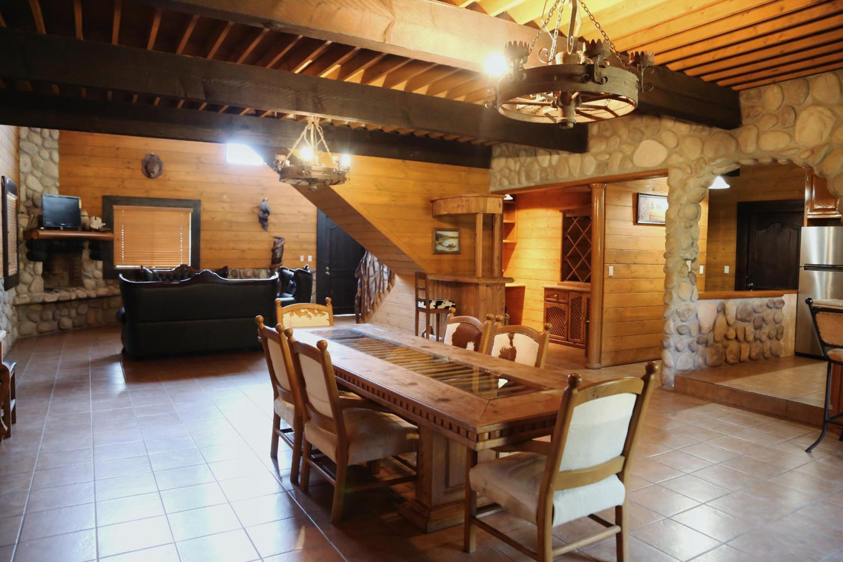 Three-Bedroom Chalet - Photo 4
