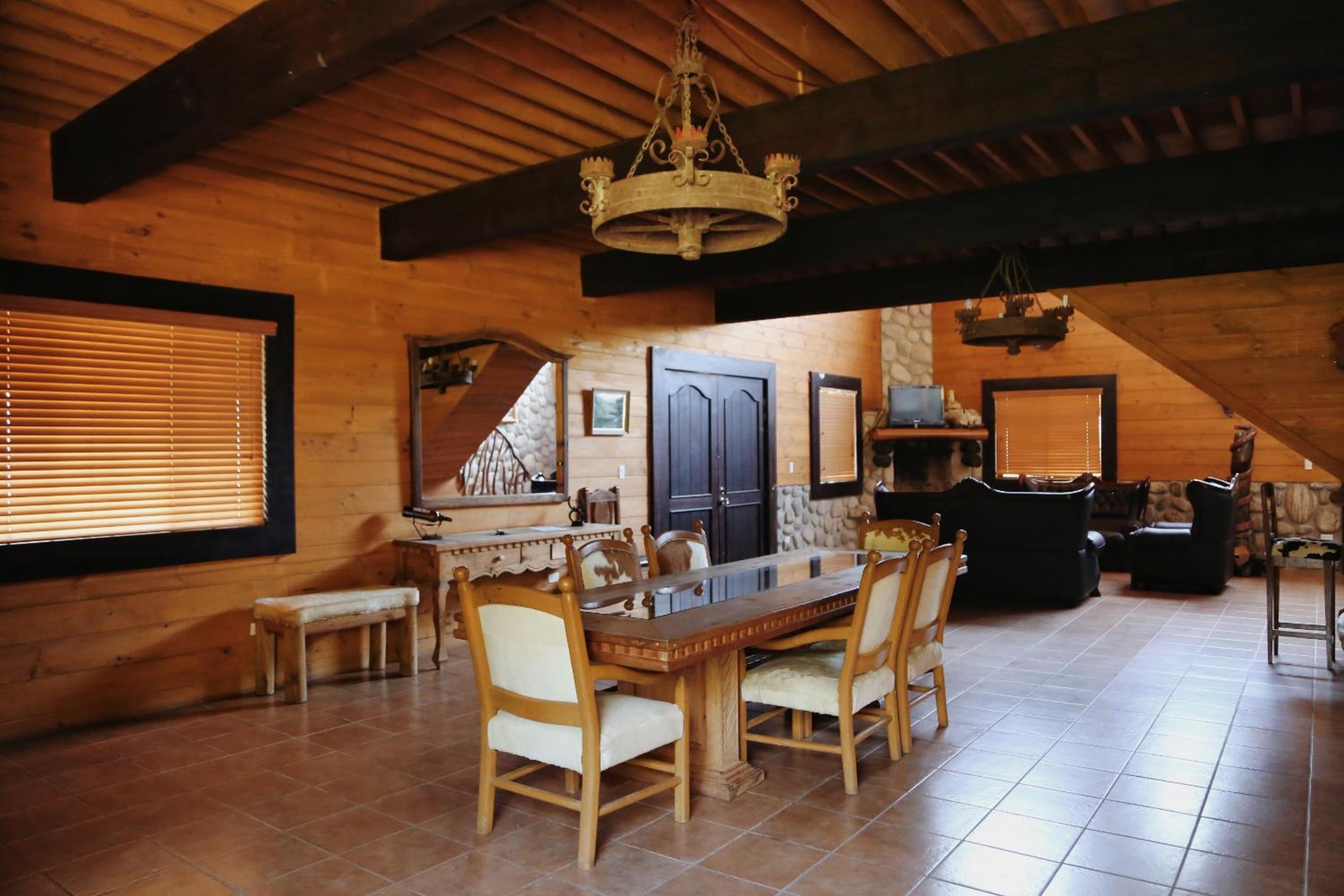 Three-Bedroom Chalet - Photo 2