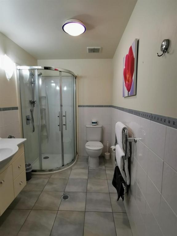One-Bedroom Apartment with Pool View photo 3