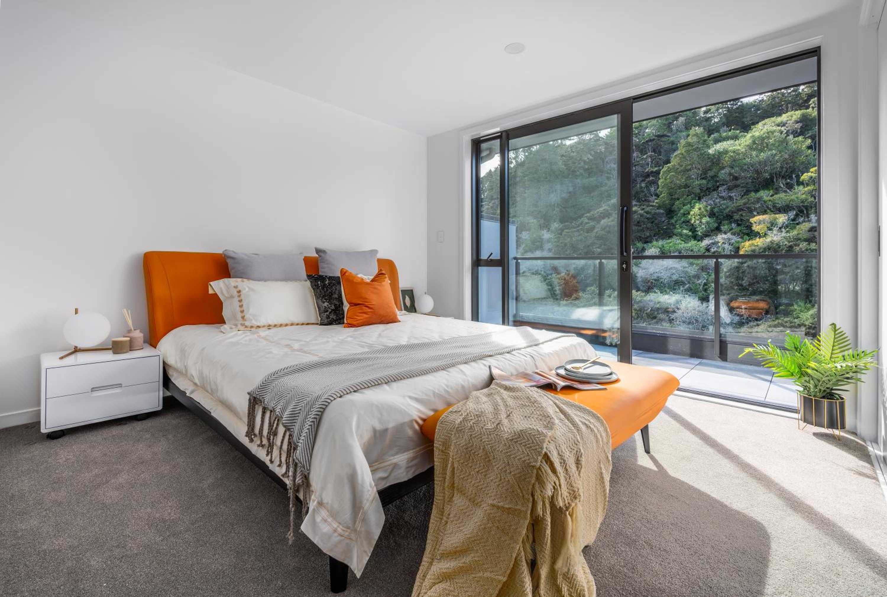 Three Bedroom Penthouse Apartment - Photo 2