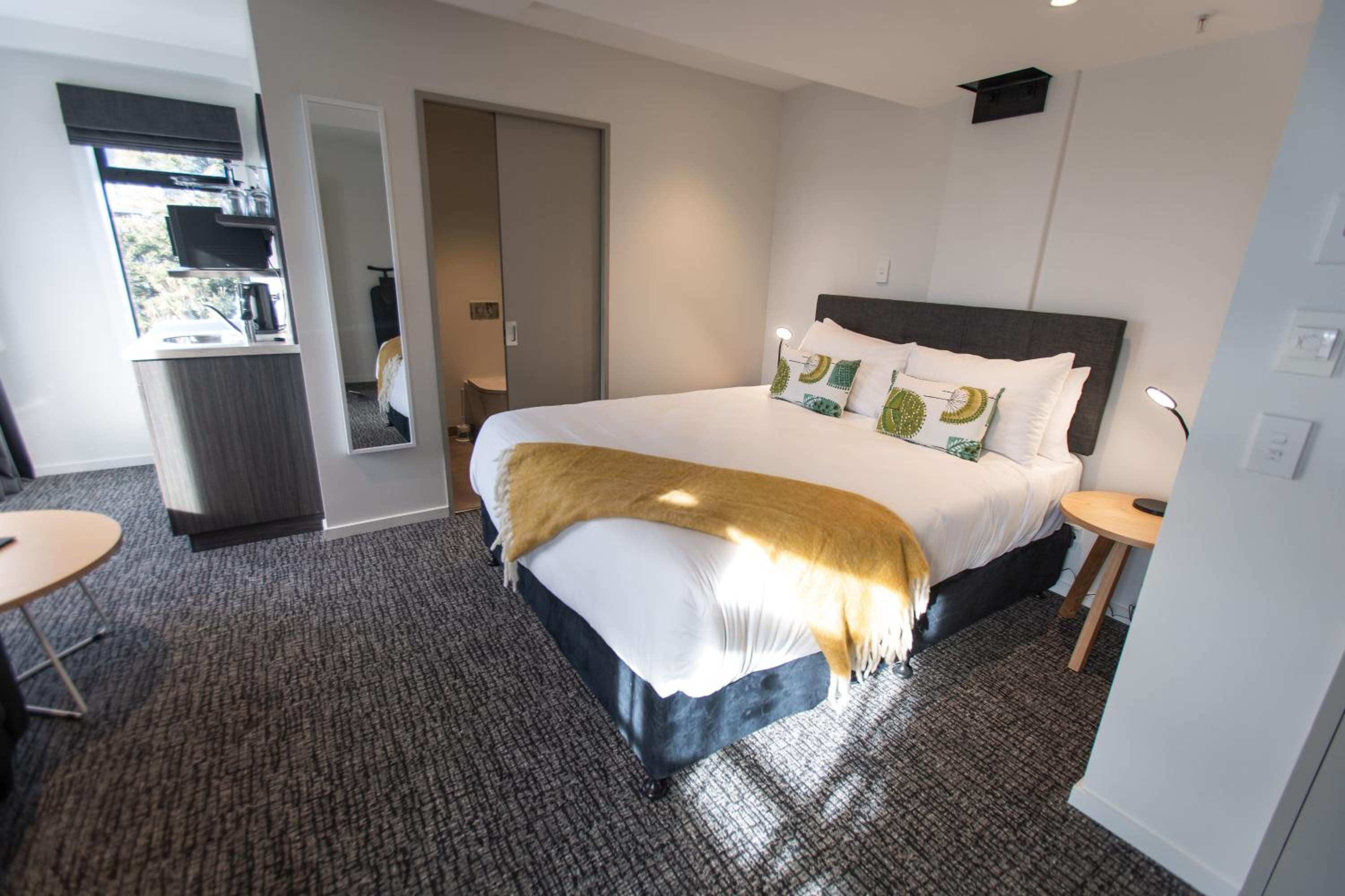 Executive Studio Apartment - Photo 1