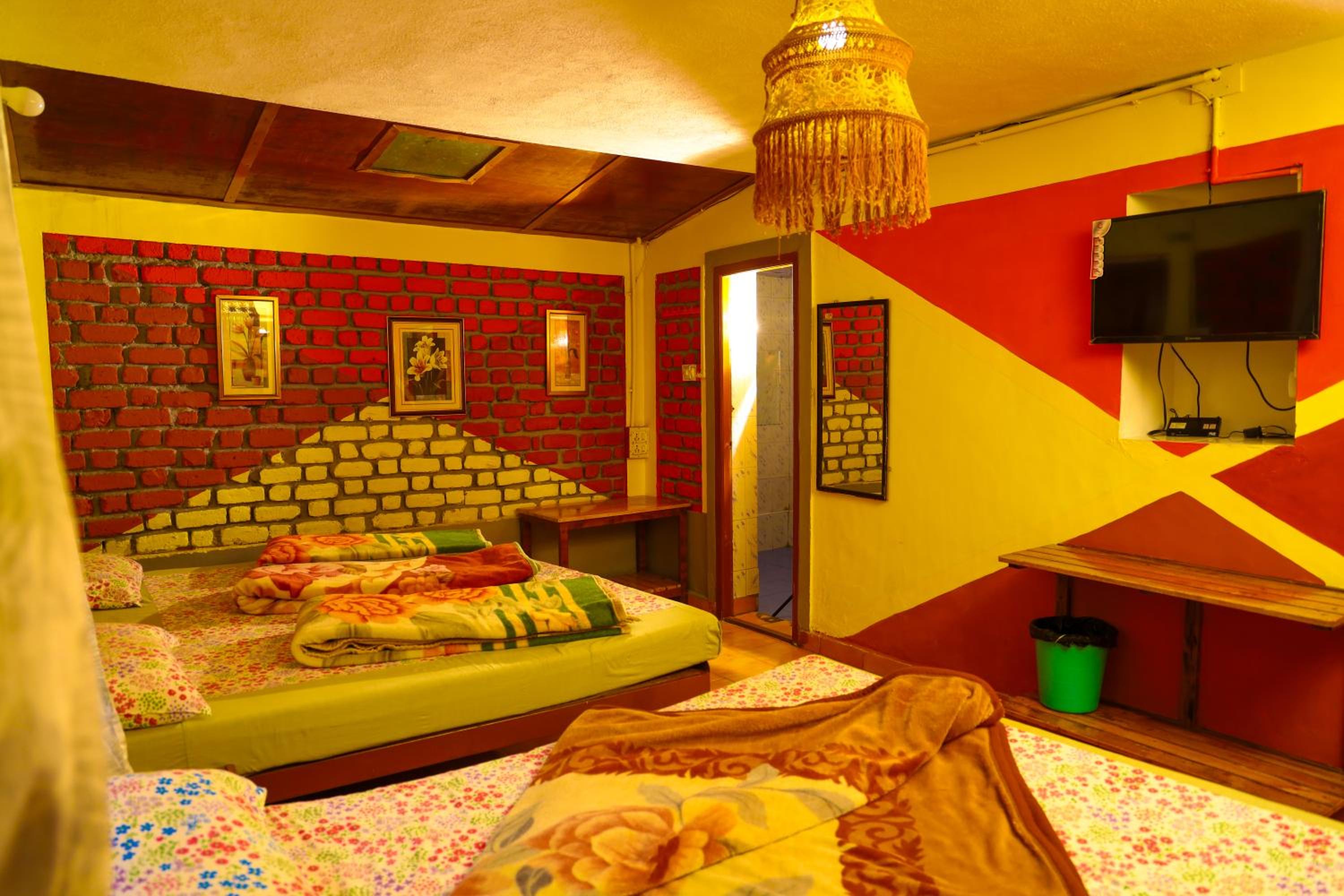 Classic Quadruple Room