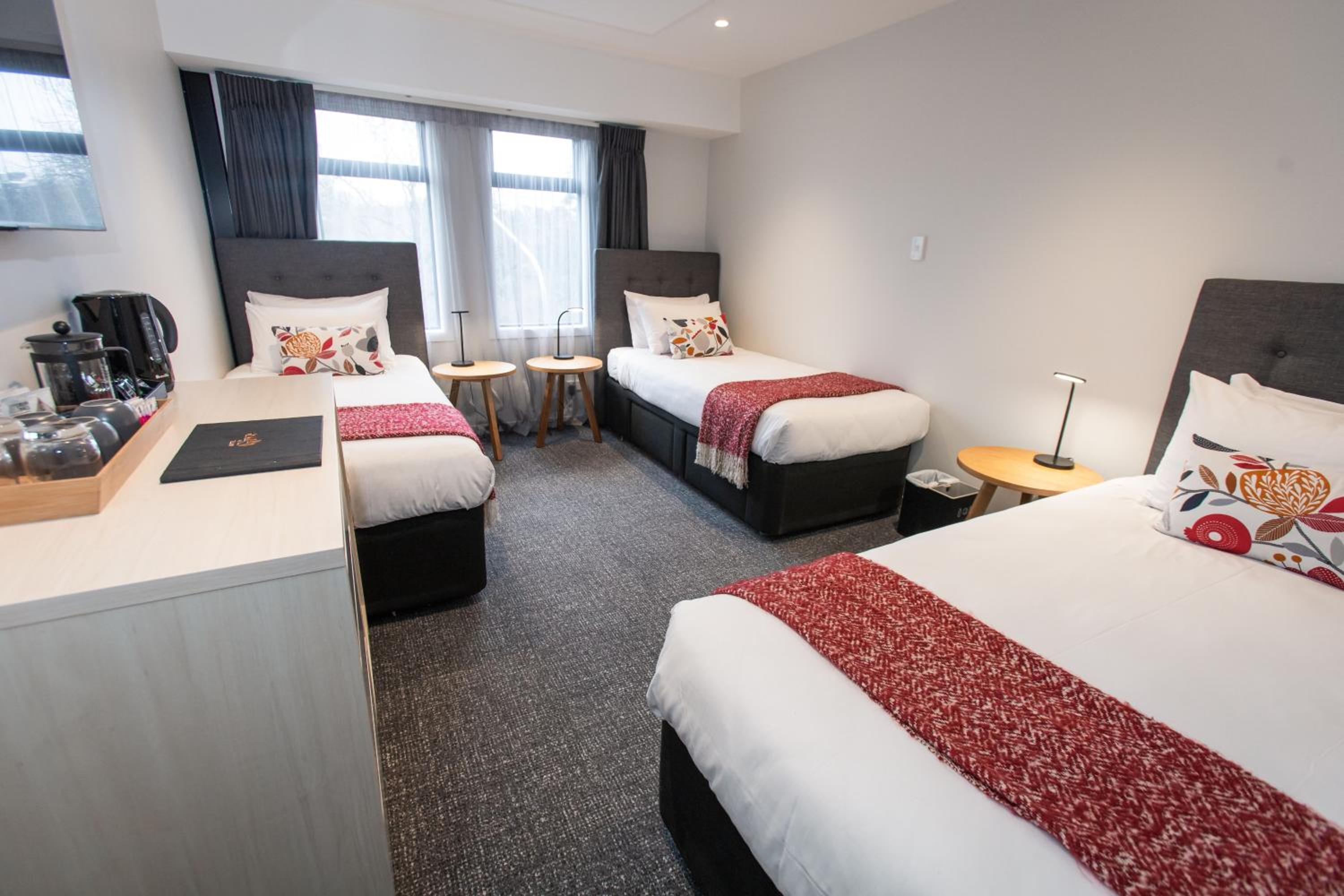 Deluxe Triple Room - Photo 1