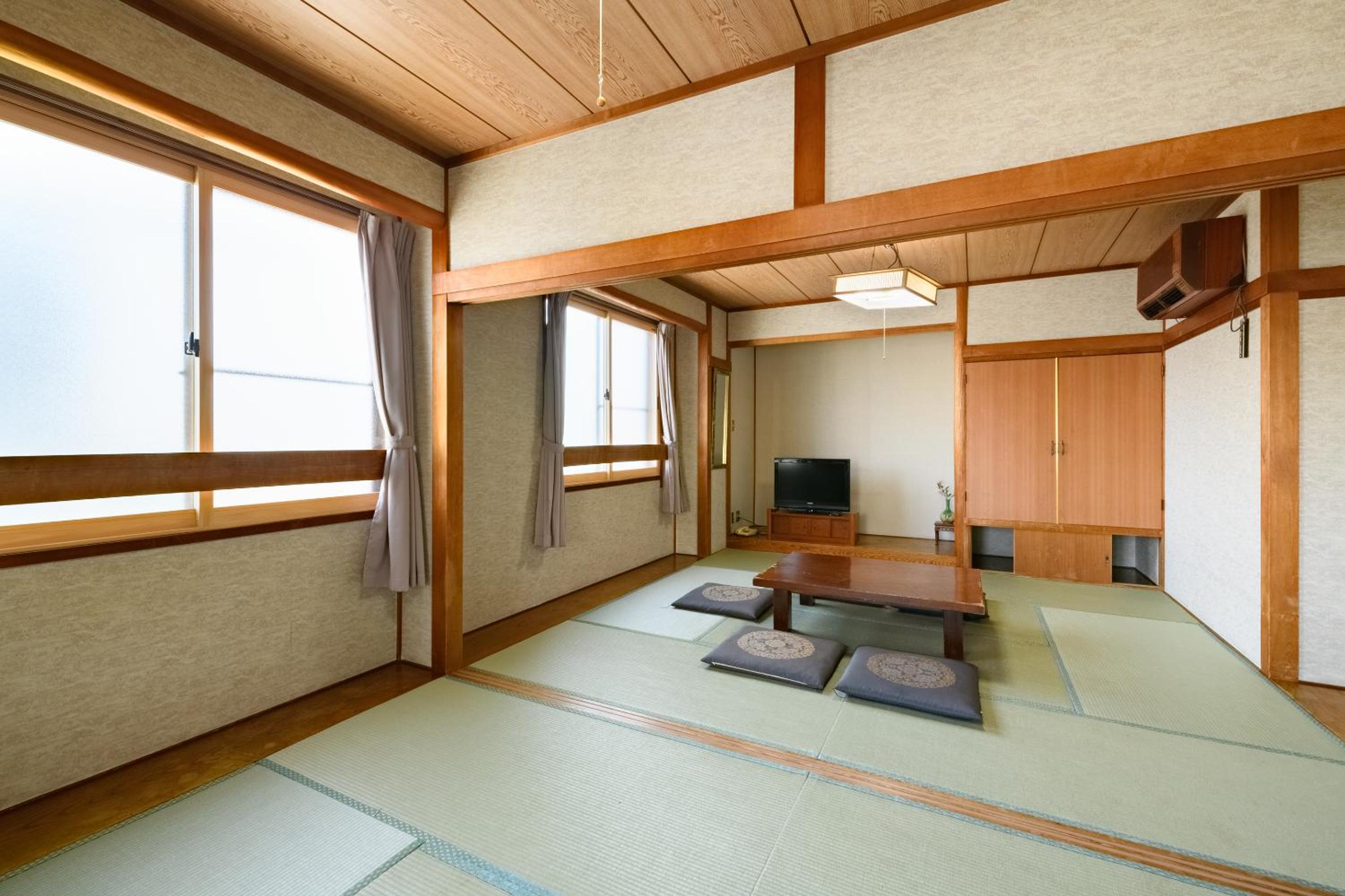 Japanese-Style Room - Photo 6
