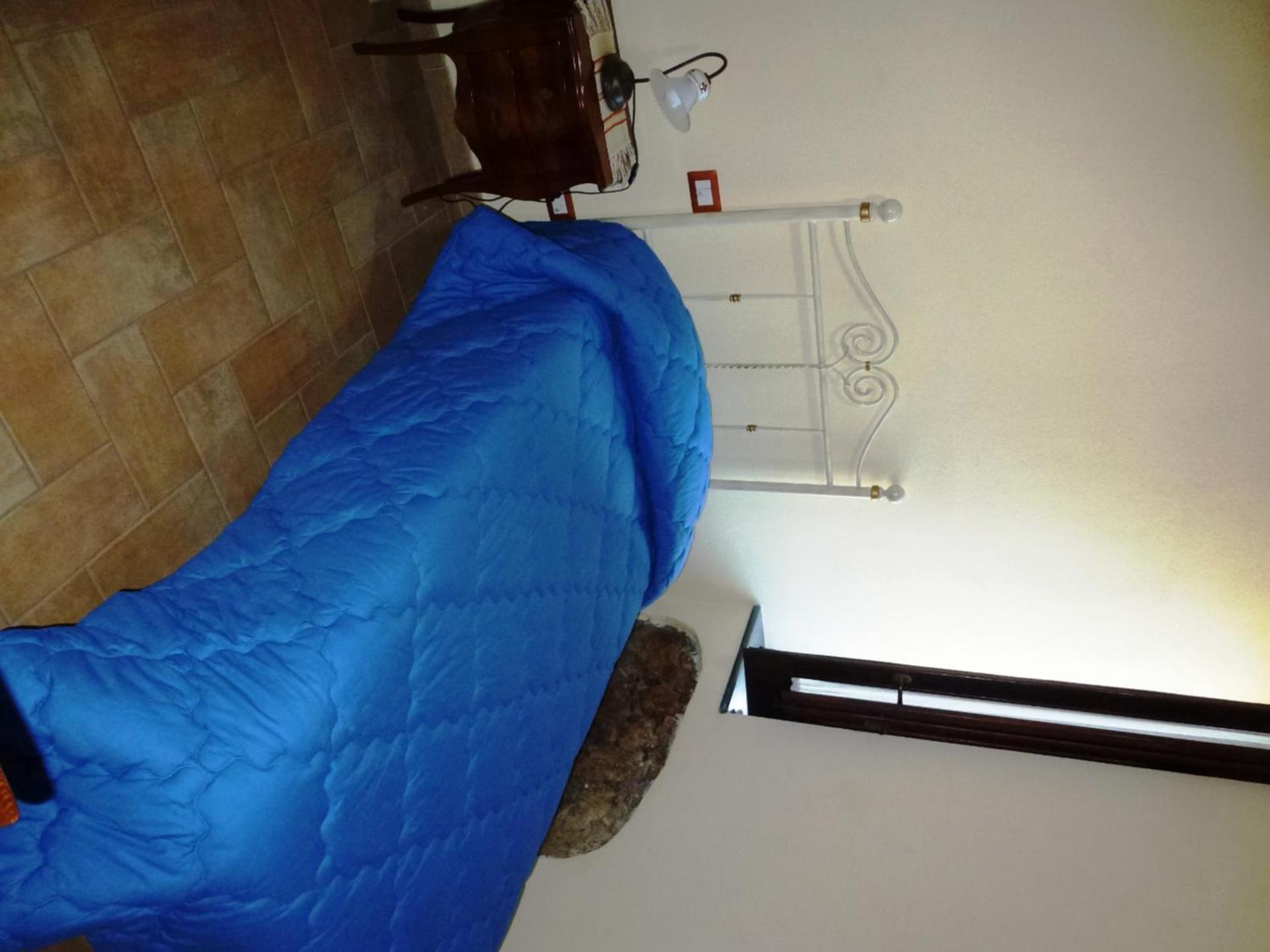 Quadruple Room with Private Bathroom - Photo 2