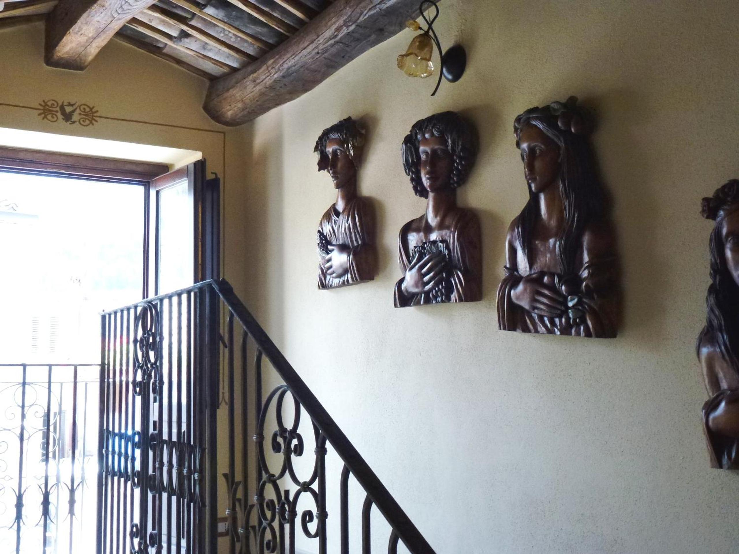 Standard Triple Room - Photo 8