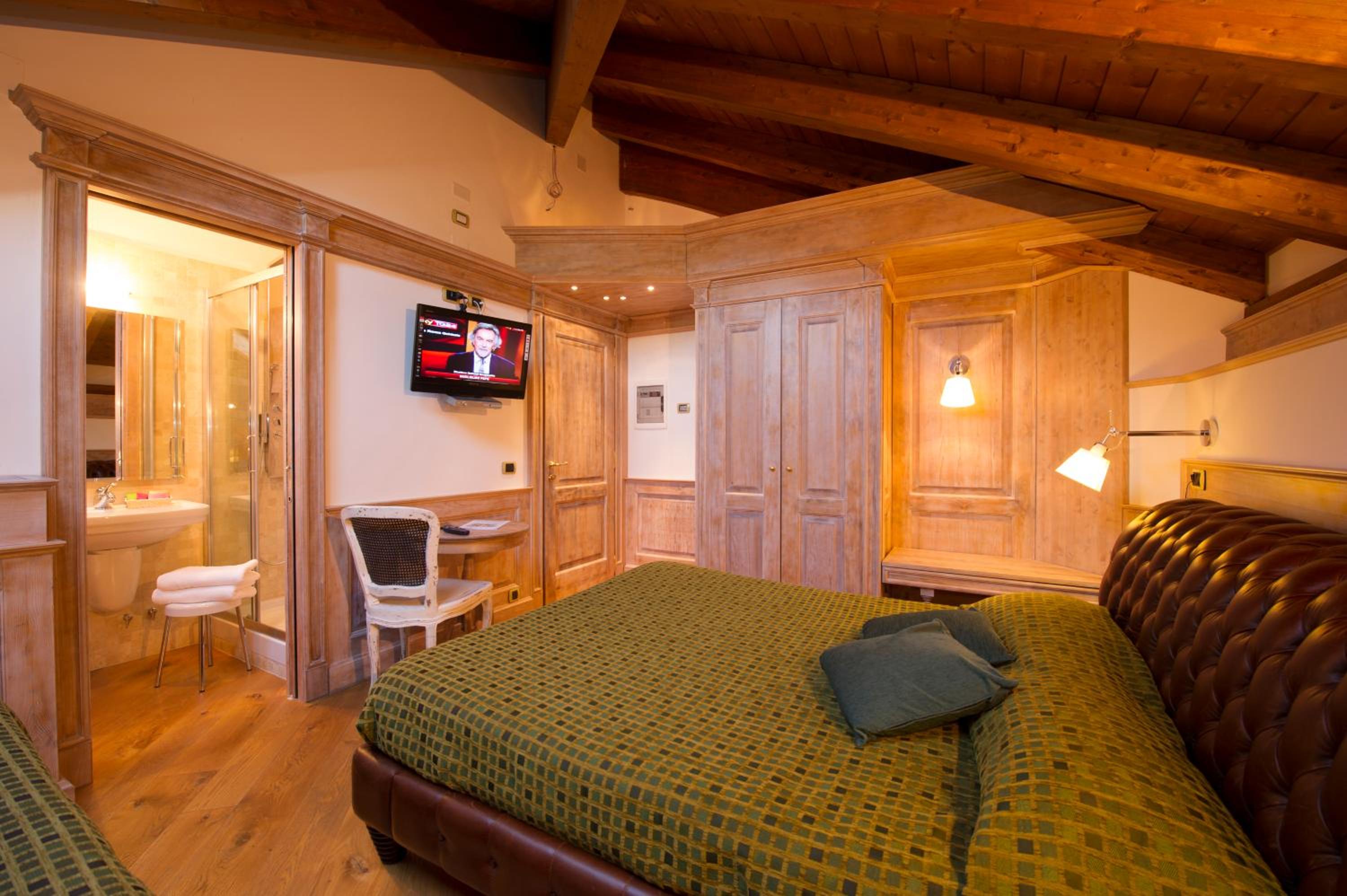 Deluxe Room photo 2