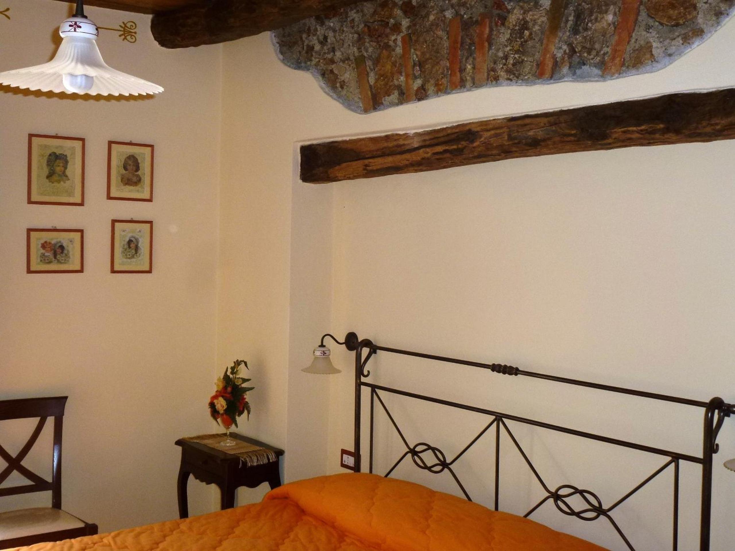 Double Room - Photo 3