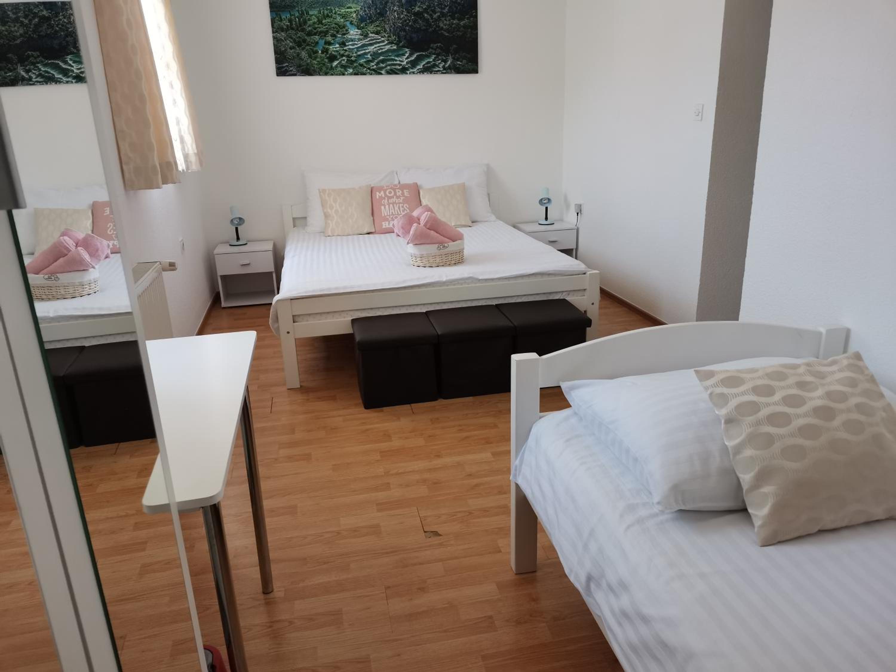 Triple Room with Private Bathroom - Photo 5