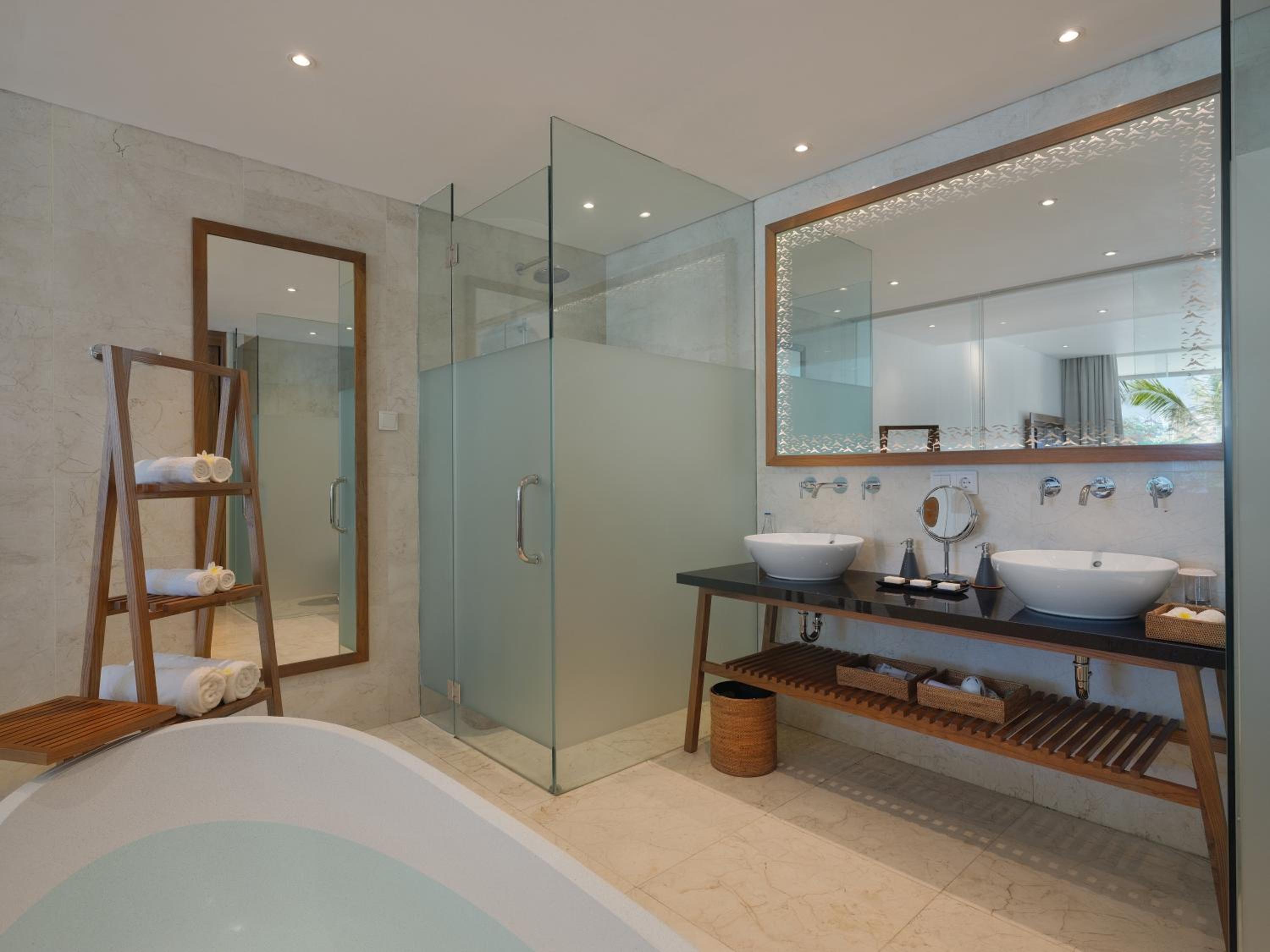Junior Suite with Garden View - Photo 4