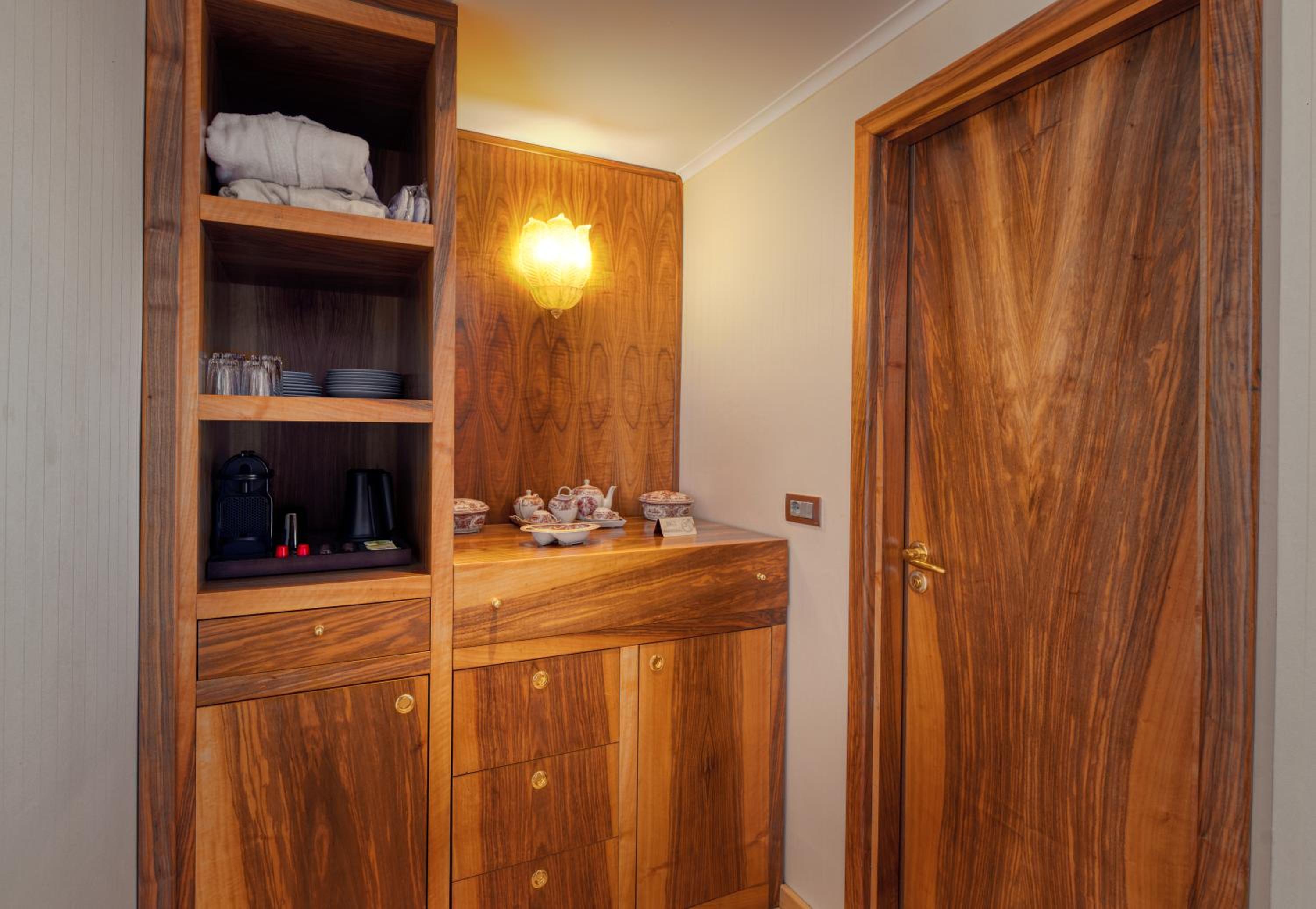 Large Double Room photo 1