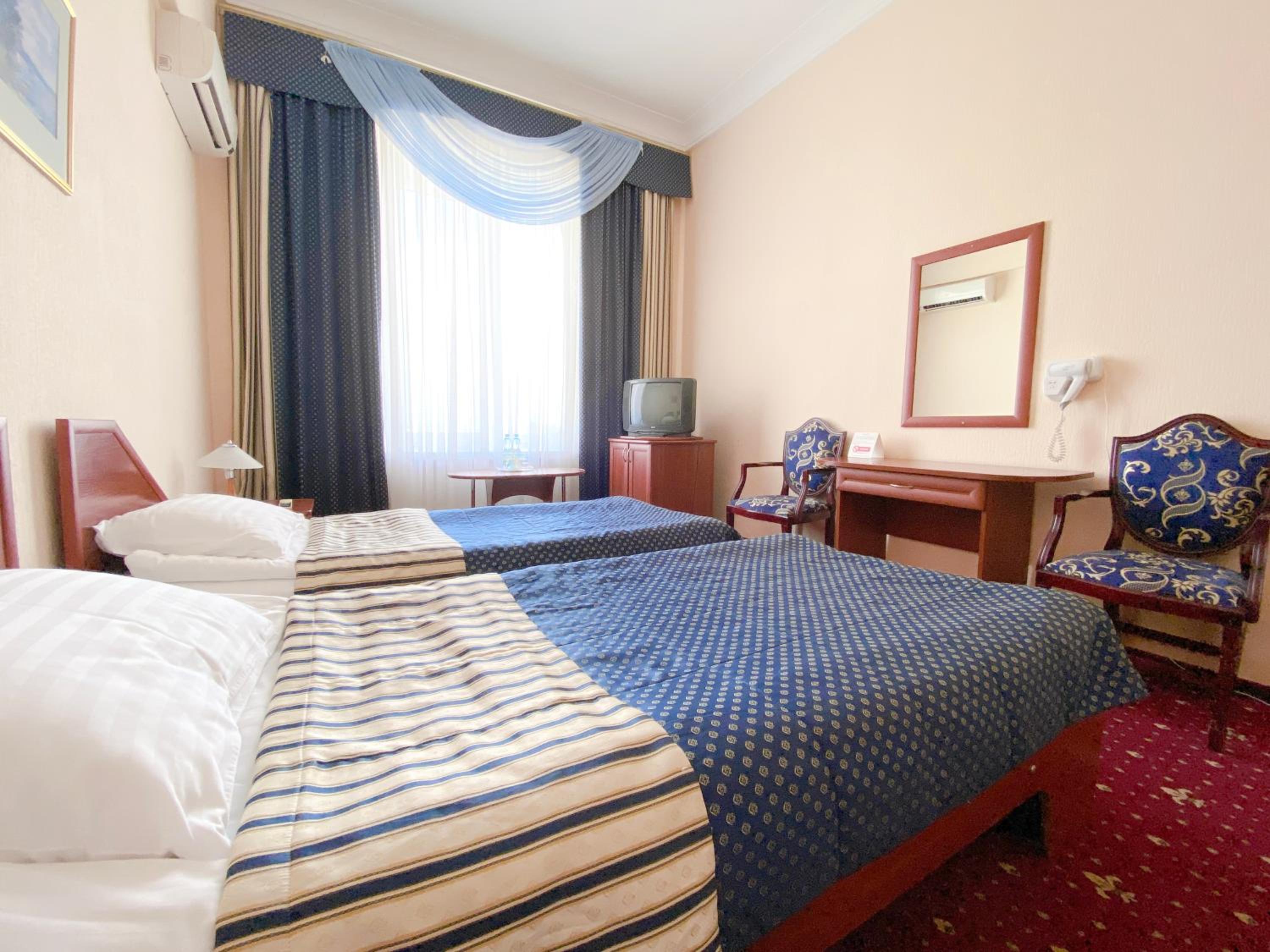 Economy Twin Room