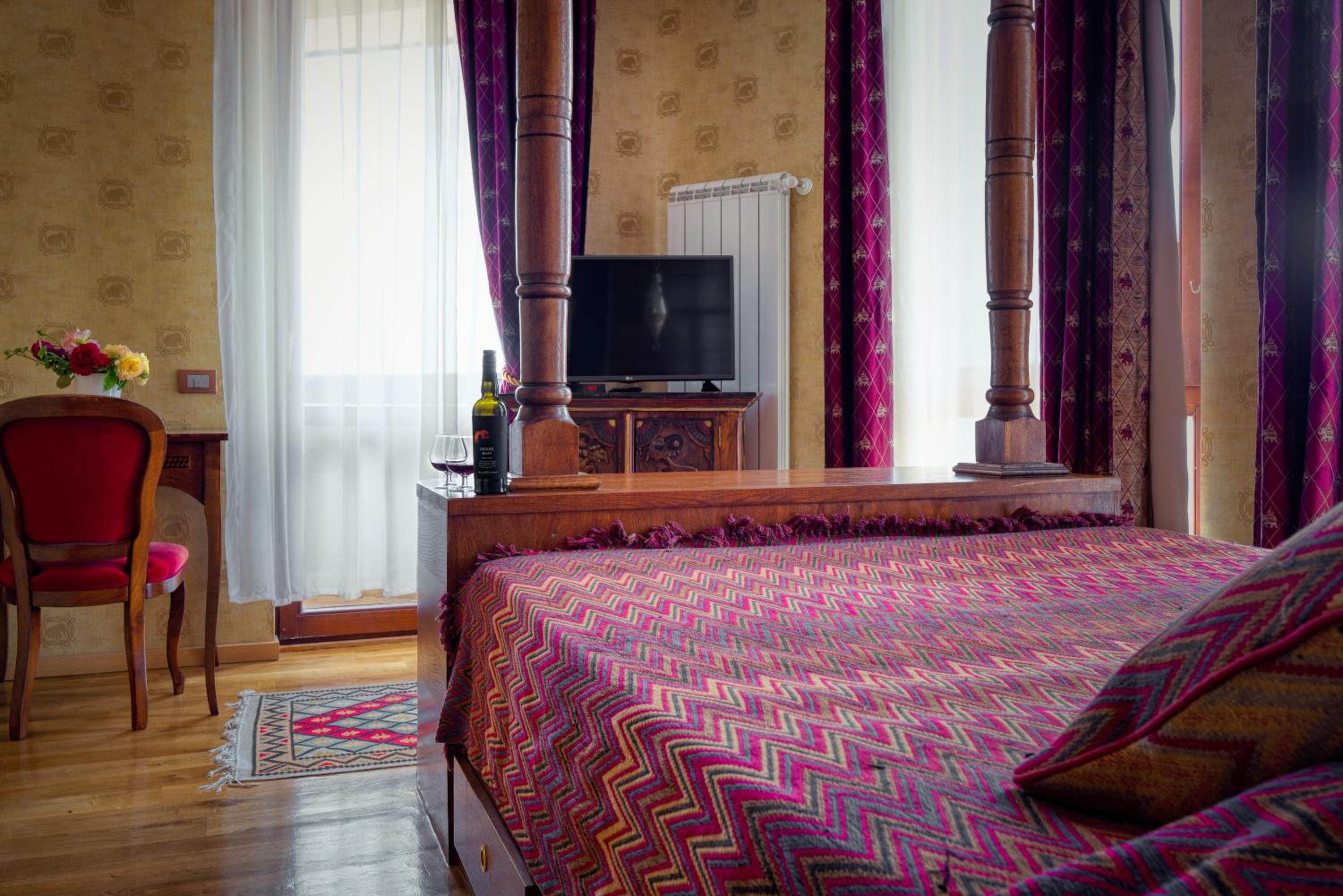 Large Double Room photo 2